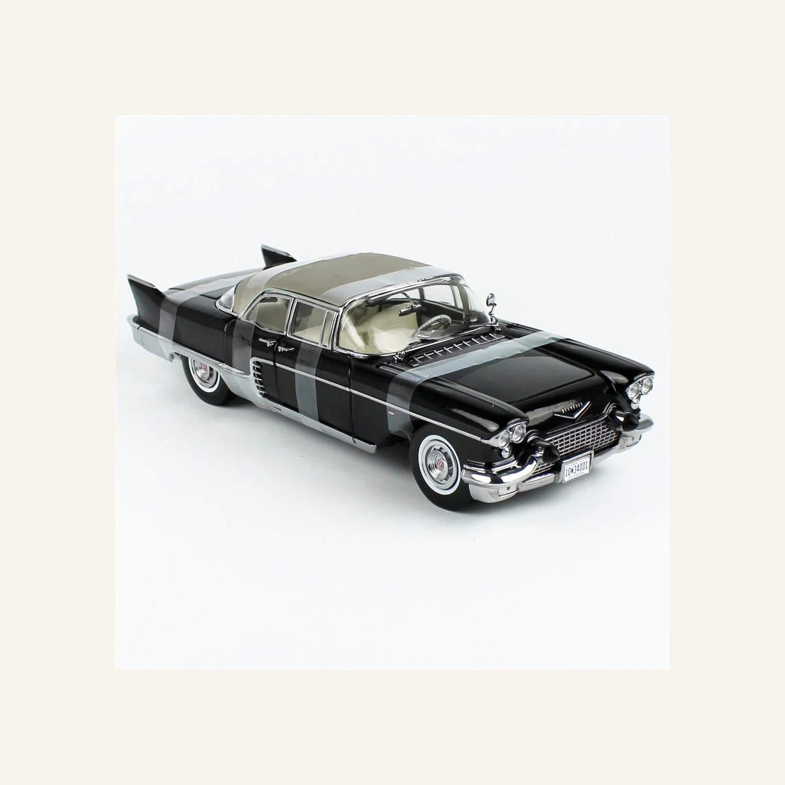 Sunstar 4001 1/18 Ölçek, 1957 Cadillac Eldorado Brougham , Abanoz Siyahı