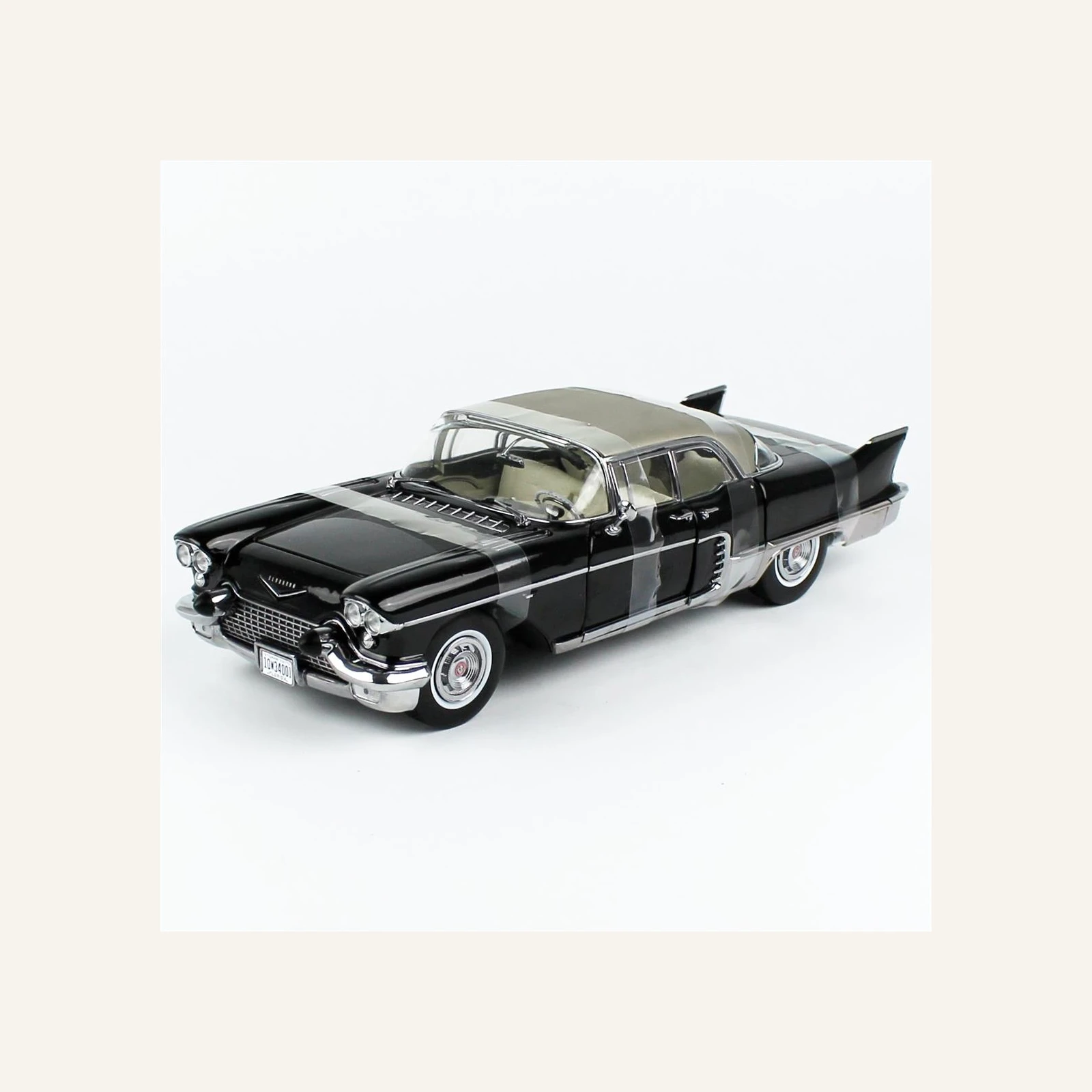 Sunstar 4001 1/18 Ölçek, 1957 Cadillac Eldorado Brougham , Abanoz Siyahı