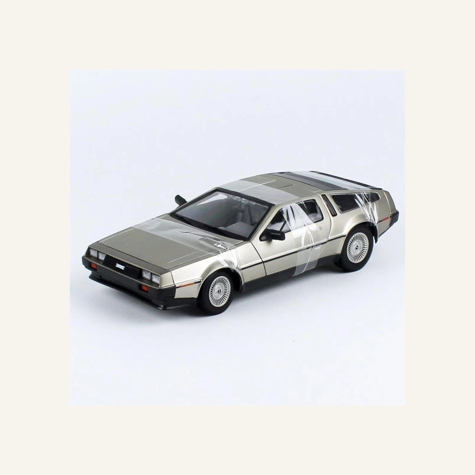 Sunstar 2701 1/18 Ölçek, 1981 De Lorean DMC 12 Coupe, Krom Renk