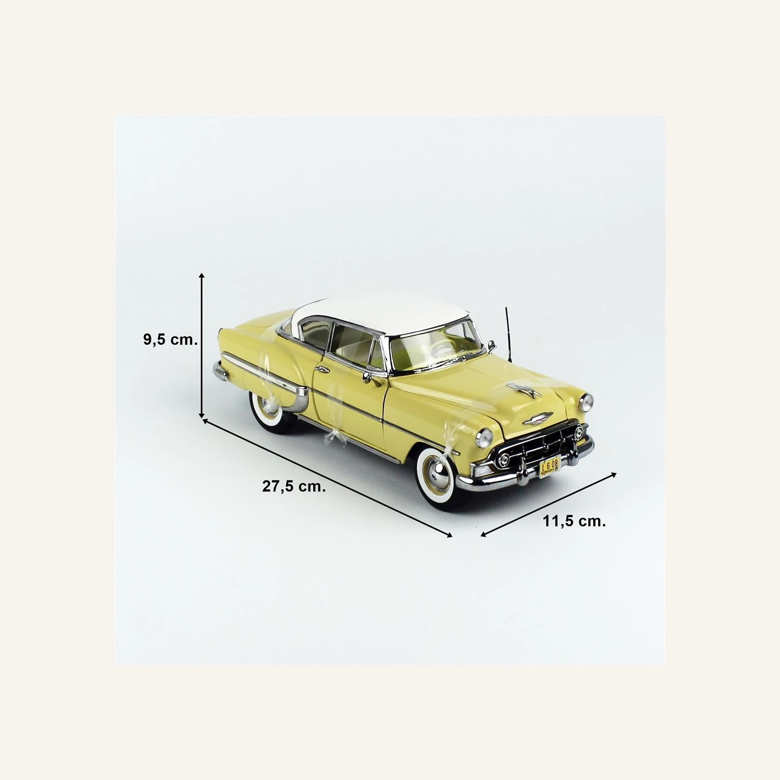 Sunstar 1608 1/18 Ölçek, 1953 Chevrolet Bel Air Hard Top Coupe, Altın Rengi