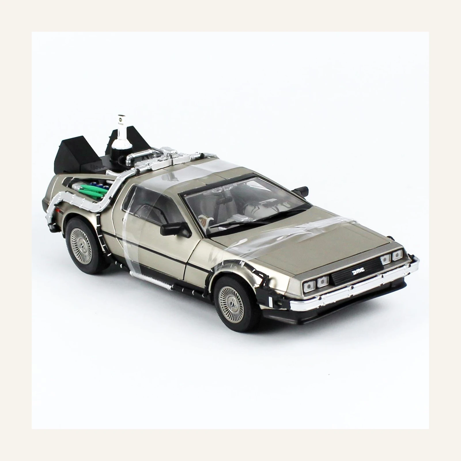 Sunstar 2710 1/18 Ölçek, Delorean (Geleceğe Dönüş II) Krom Renk