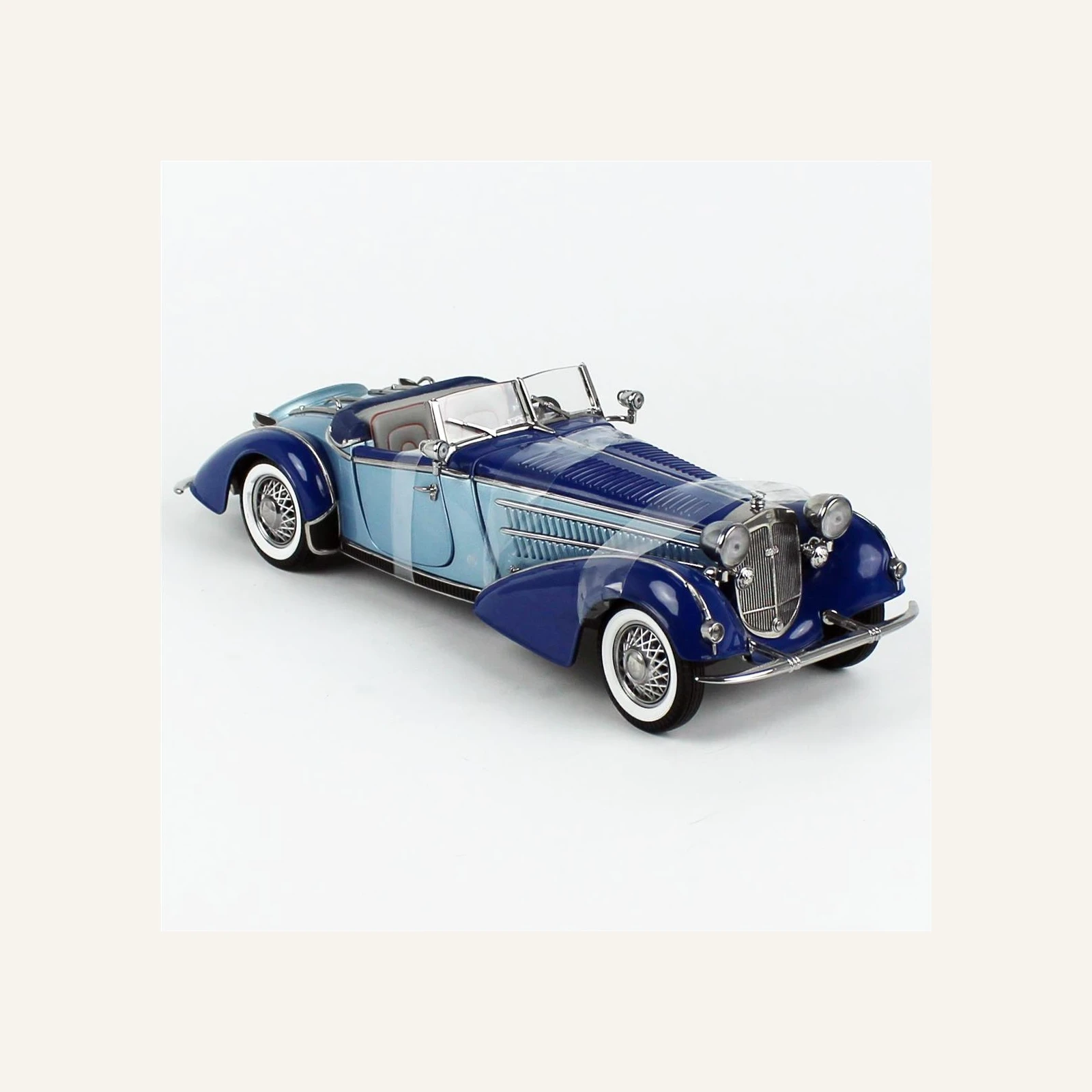 Sunstar 2408 1/18 Ölçek, 1939 Horch 855 Roadster, Açık MaVİ/Koyu Mavi