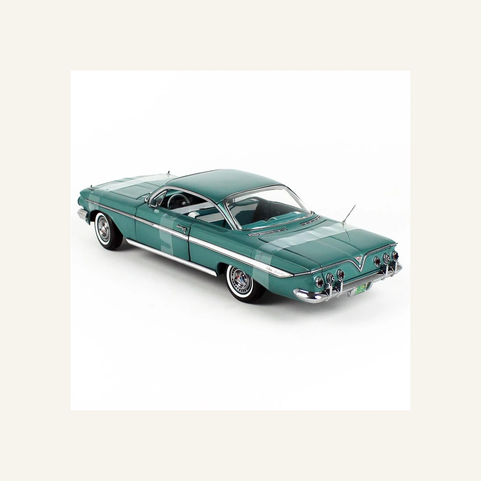 Sunstar 2109 1/18 Ölçek, 1961 Chevrolet Impala Sport Coupe, Koyu Turkuaz