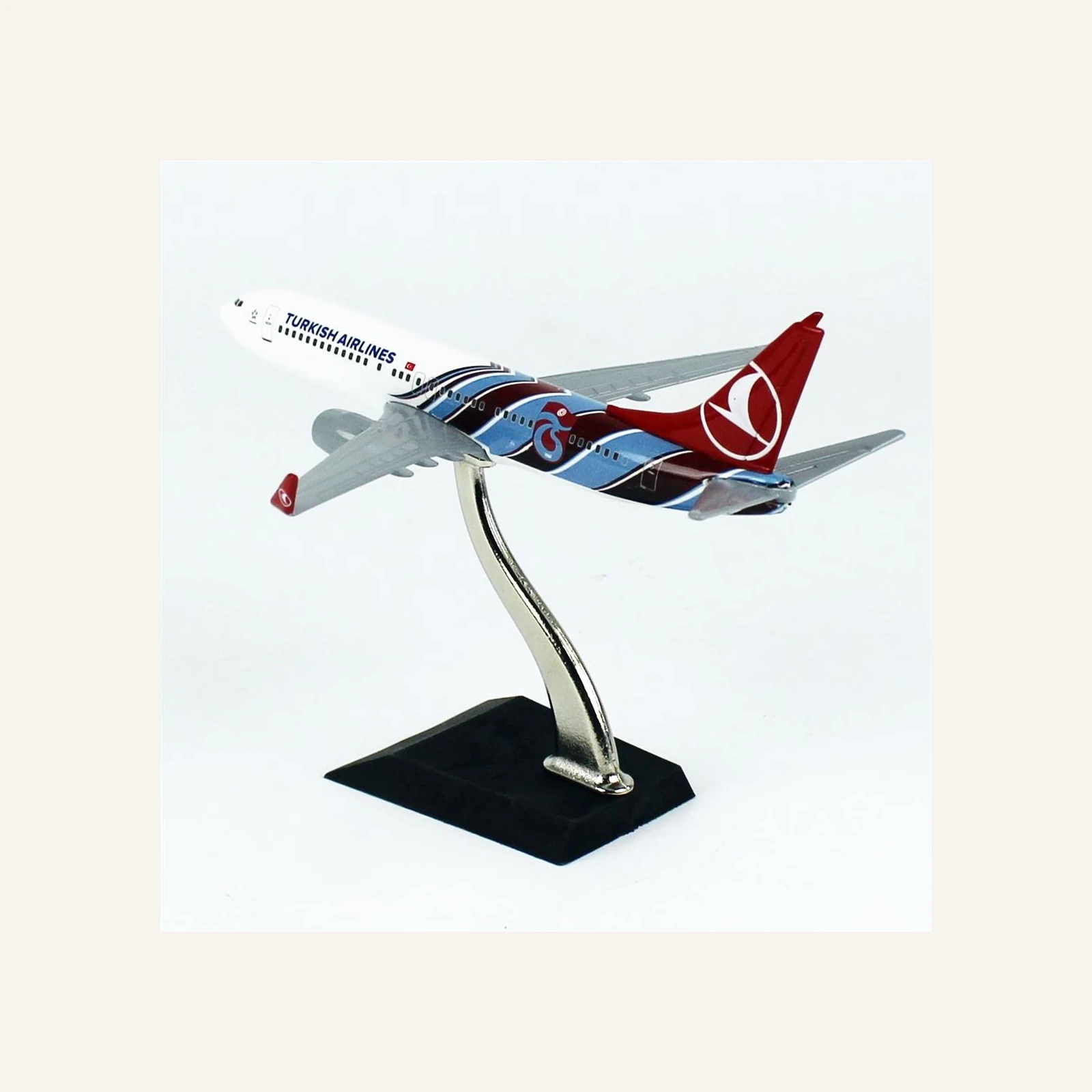 THY054 1/250 Ölçek, THY Trabzonspor Logolu Boeing B737-800 Yolcu Uçağı