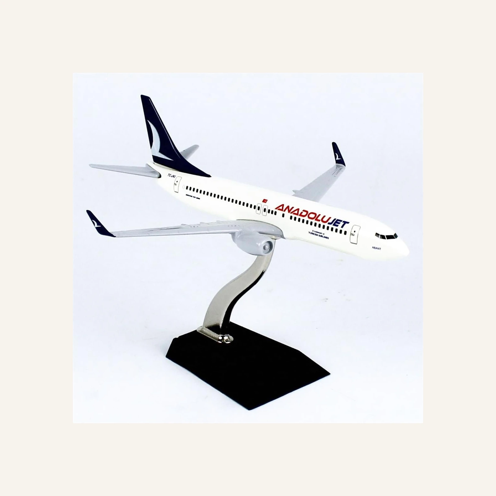THY056 1/250 Ölçek, Anadolu Jet Logolu Boeing B737-800 Yolcu Uçağı