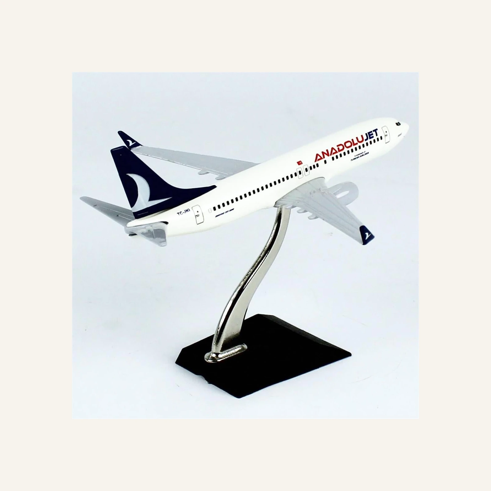 THY056 1/250 Ölçek, Anadolu Jet Logolu Boeing B737-800 Yolcu Uçağı