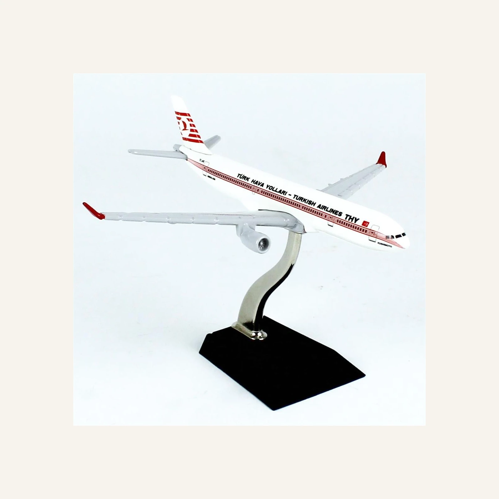 THY057 1/250 Ölçek, THY Piyama Logolu lAirbus A330-300 Yolcu Uçağı