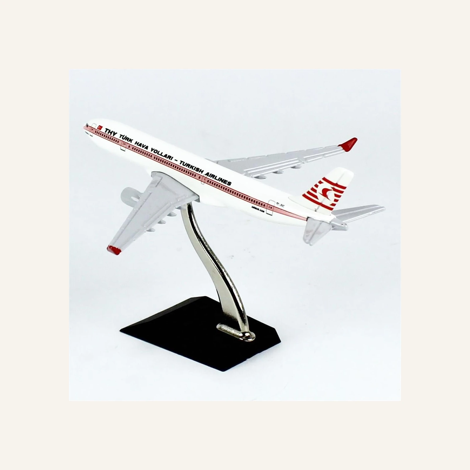 THY057 1/250 Ölçek, THY Piyama Logolu lAirbus A330-300 Yolcu Uçağı