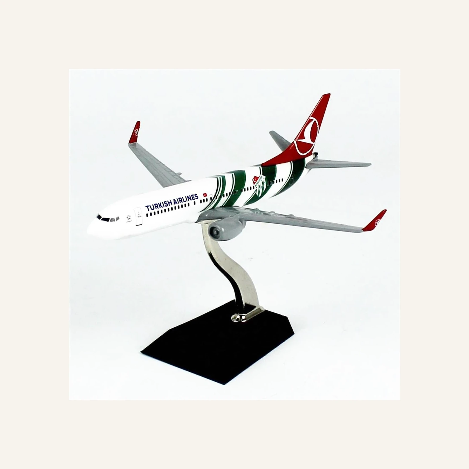THY058 1/250 Ölçek, Bursaspor Logolu Boeing B737-800 Yolcu Uçağı