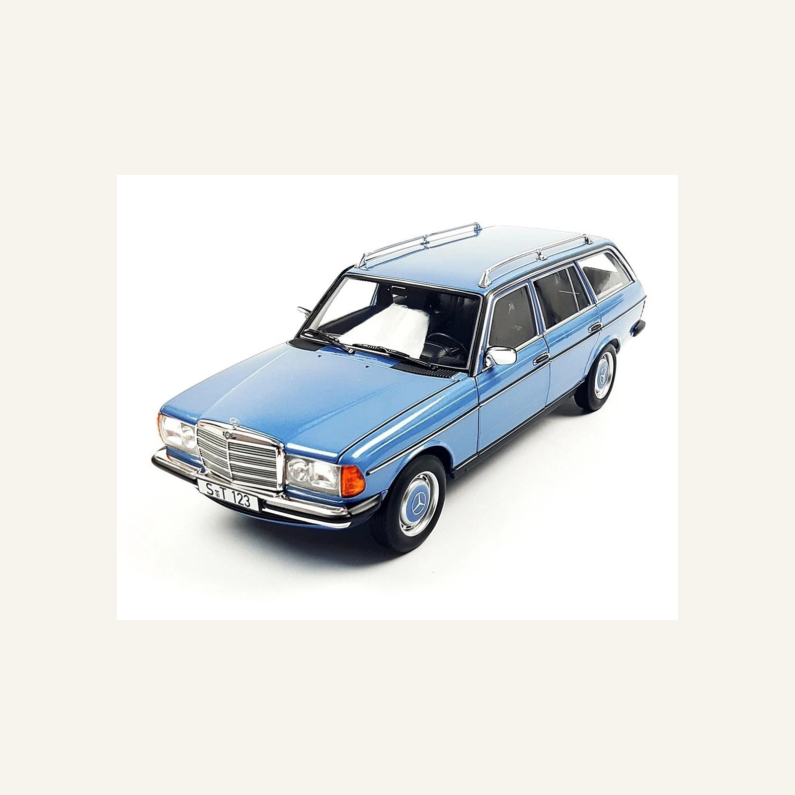 Norev B66040671 1/18 Ölçek, Mercedes Benz E Class 200 TE Station Wagon T-Model (W123) 1982, Diamond Blue