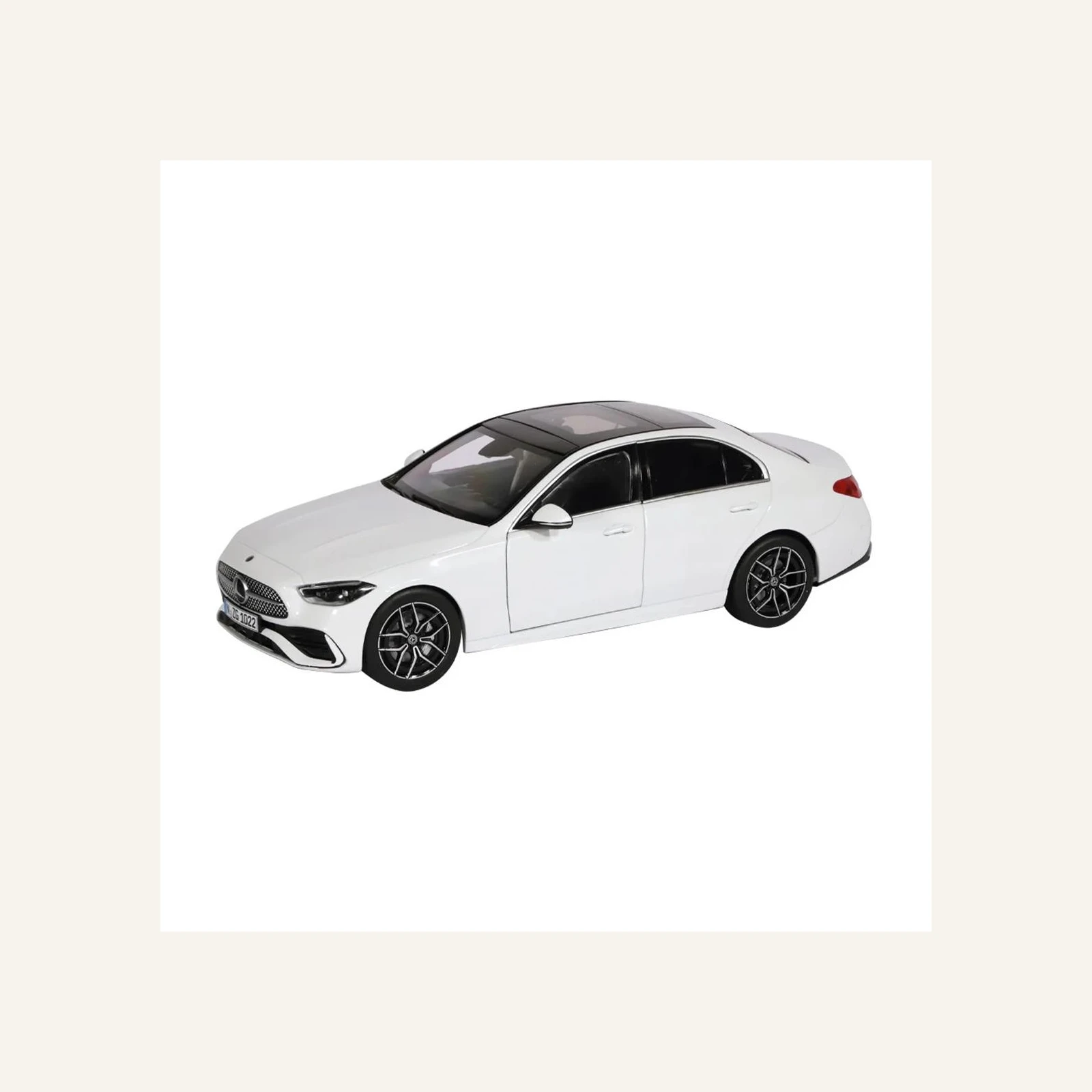 NZG 1022/41 1/18 Ölçek, Mercedes-Benz C-Class Araba, Beyaz