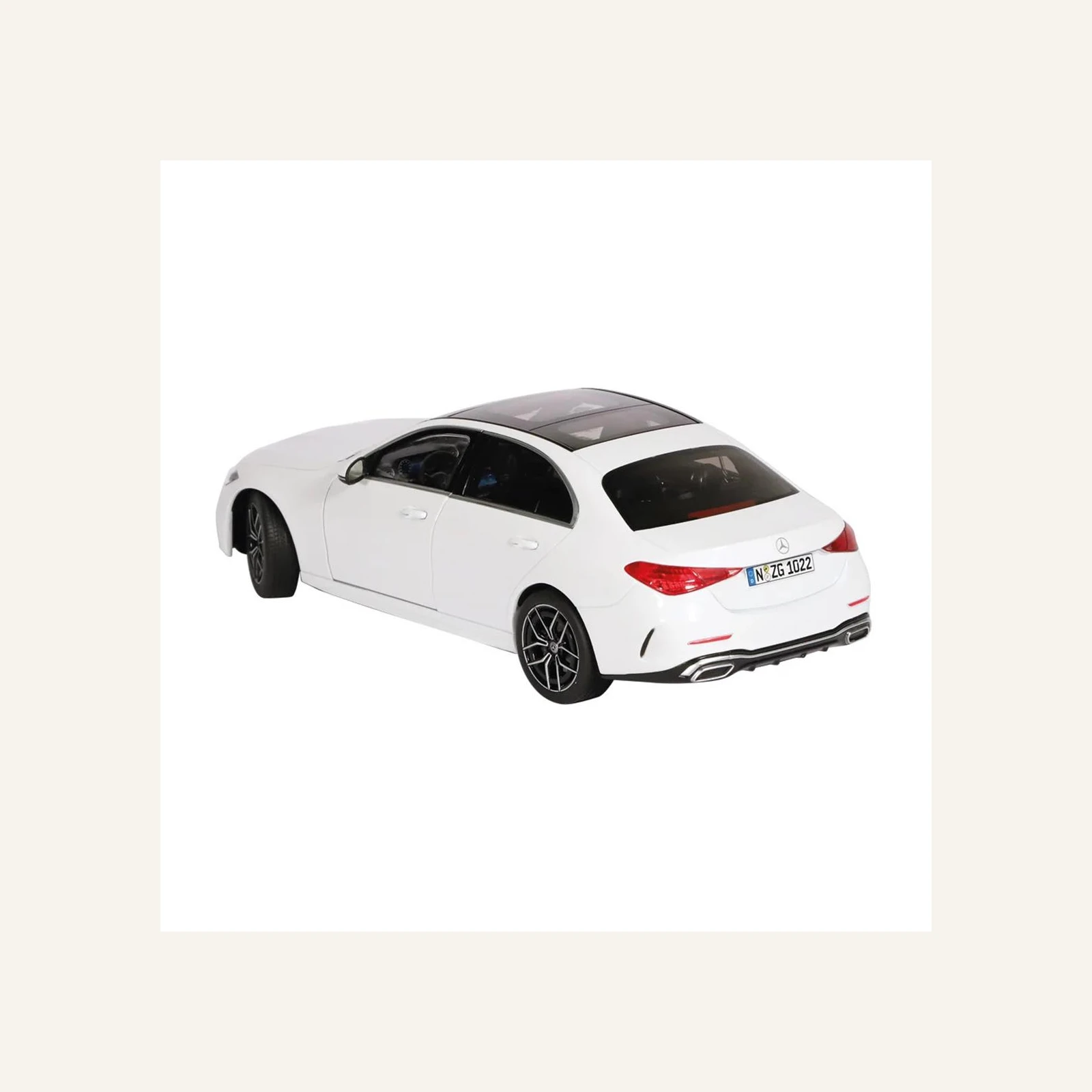 NZG 1022/41 1/18 Ölçek, Mercedes-Benz C-Class Araba, Beyaz