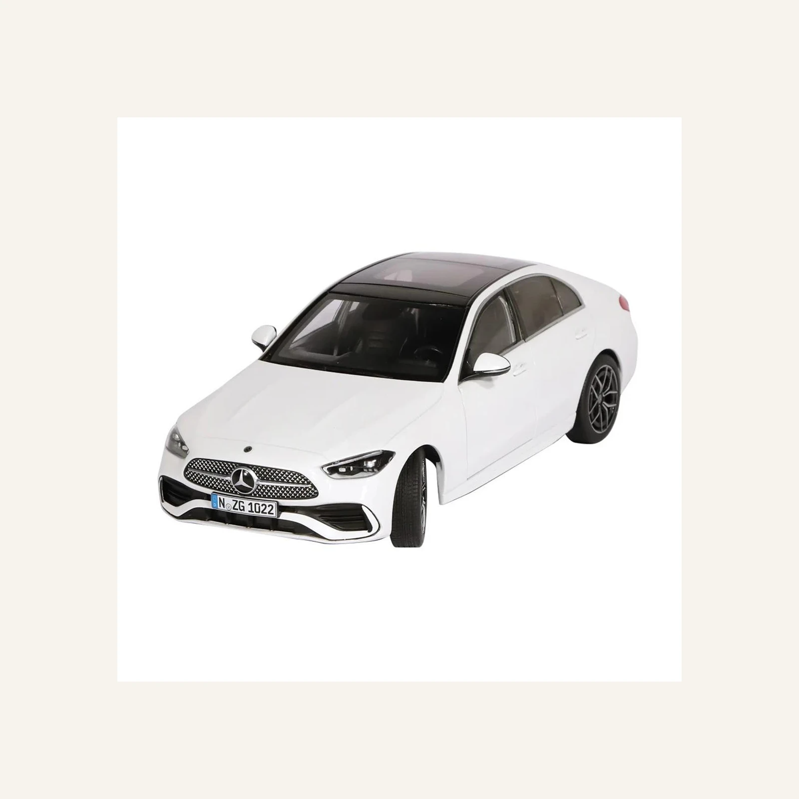 NZG 1022/41 1/18 Ölçek, Mercedes-Benz C-Class Araba, Beyaz