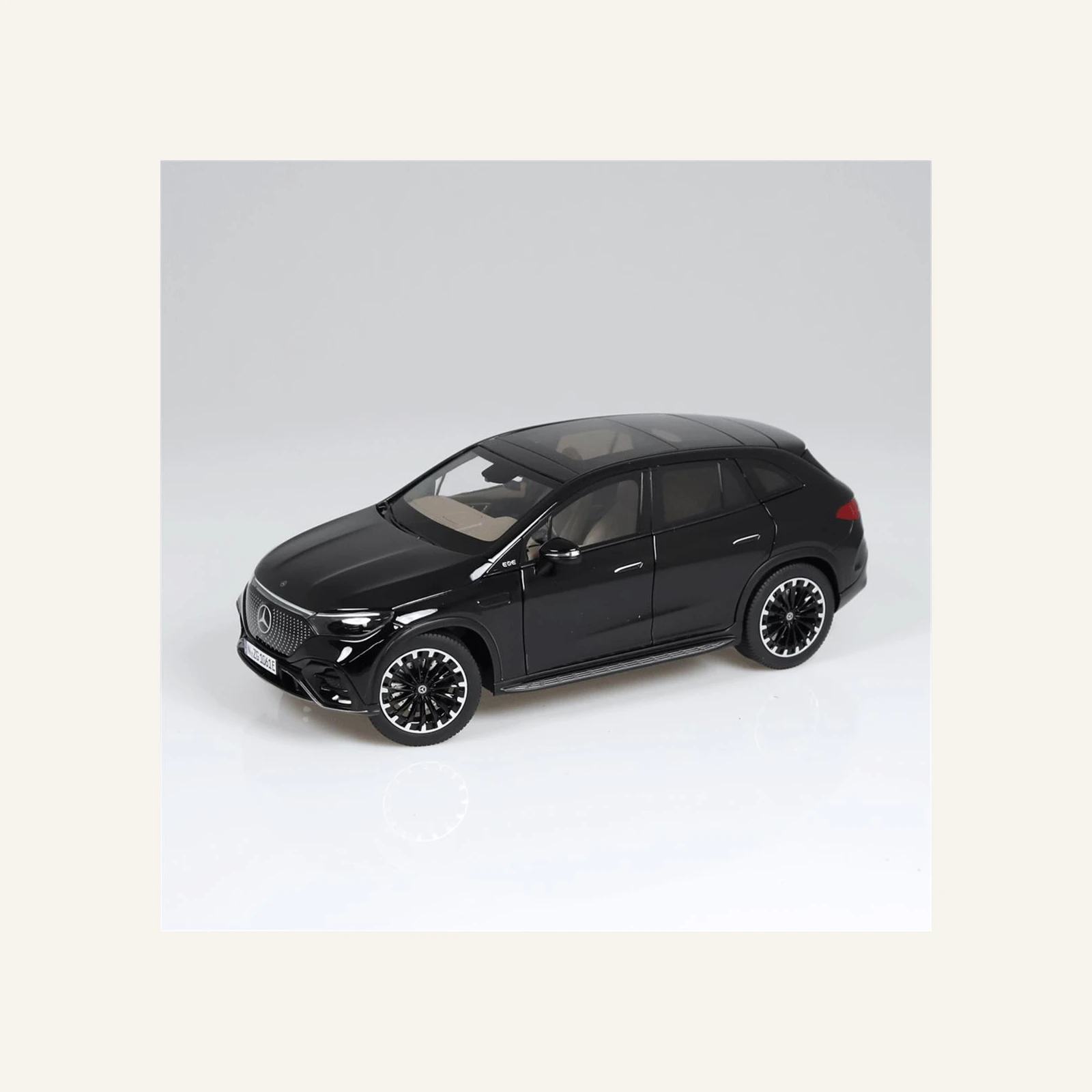 NZG 1061/50 1/18 Ölçek, Mercedes-Benz EQE AMG Line SUV, Metalik Siyah