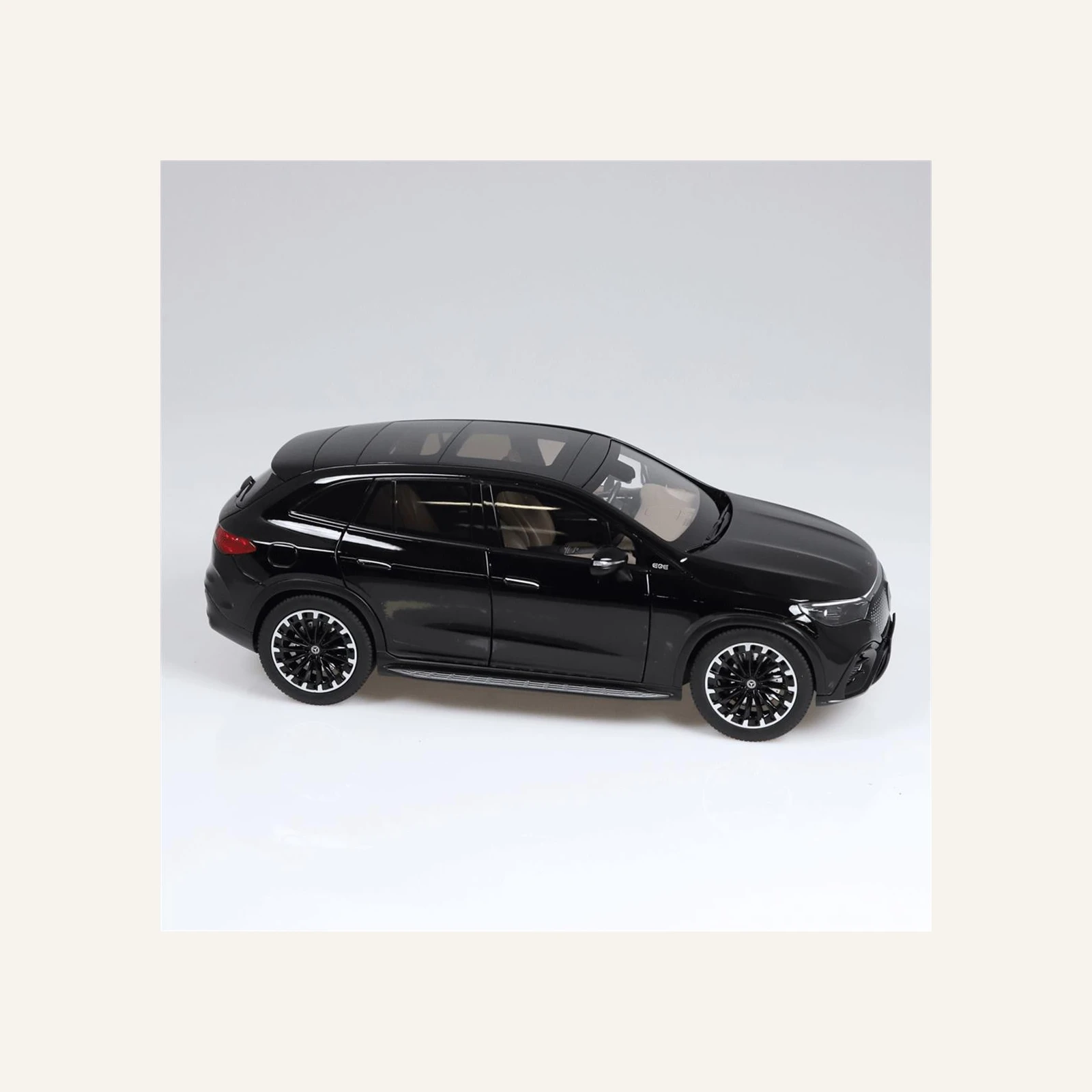 NZG 1061/50 1/18 Ölçek, Mercedes-Benz EQE AMG Line SUV, Metalik Siyah