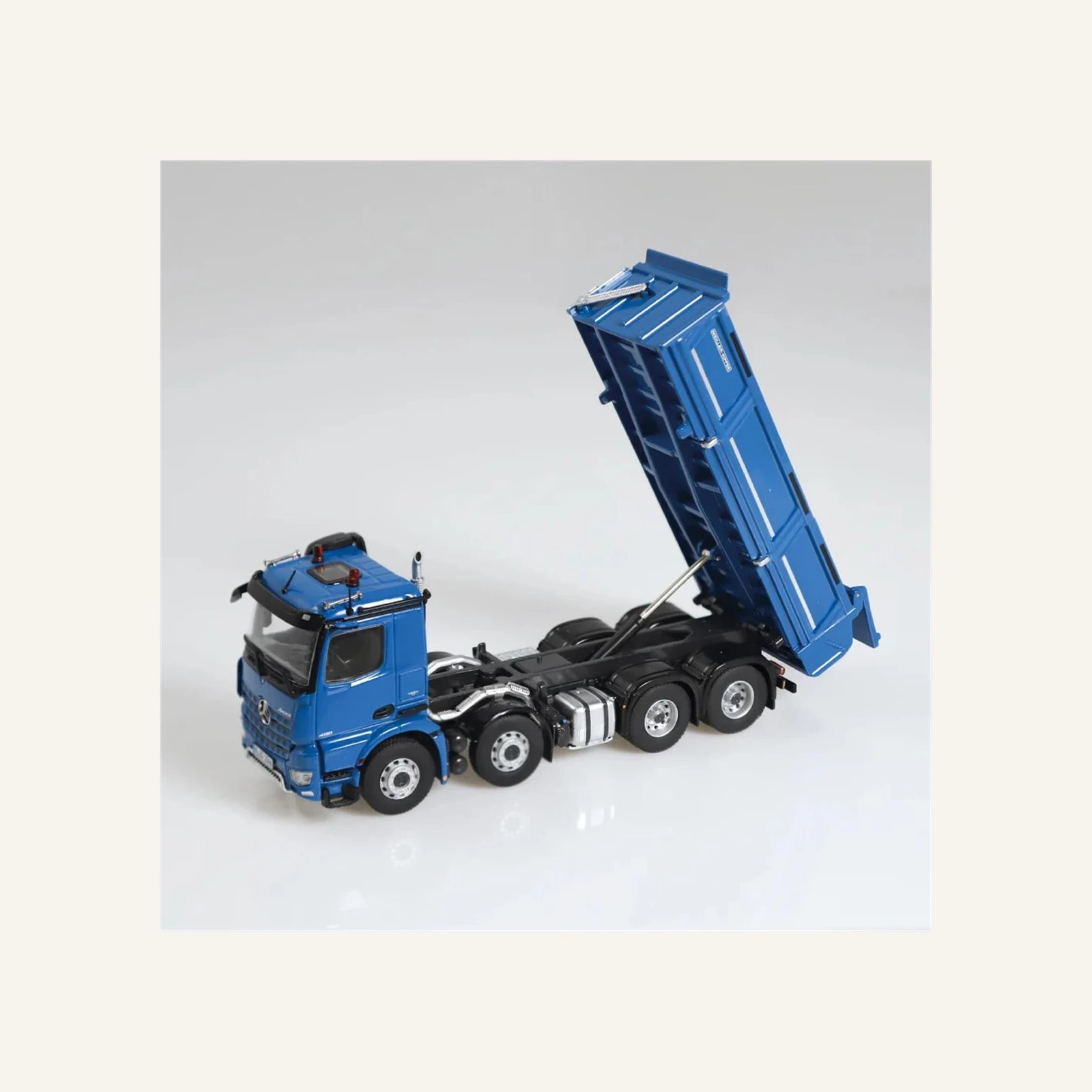 NZG 1066/20 1/50 Ölçek, Mercedes-Benz Arocs 8x4 Meiller Damperli Kamyon, Mavi