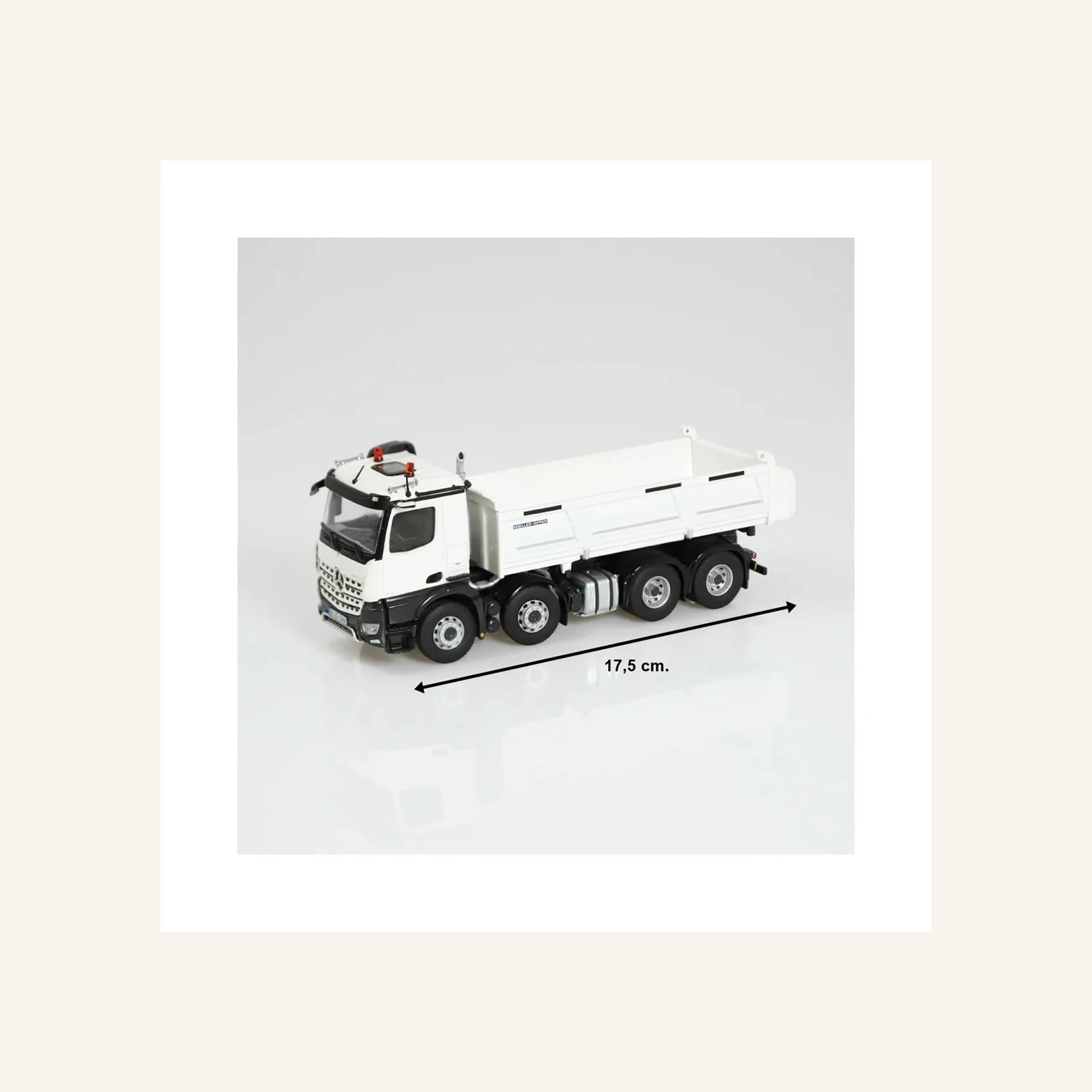 NZG 1066/40 1/50 Ölçek, Mercedes-Benz Arocs 8x4 Meiller Damperli Kamyon, Beyaz