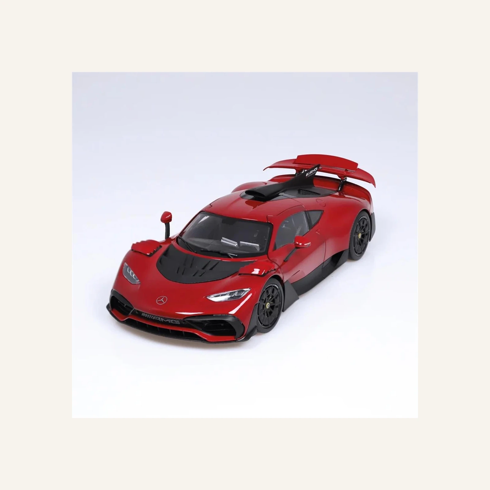 NZG 1067/11 1/18 Ölçek, Mercedes-Benz AMG One (Race) Yarış Arabası, Patagonya Kırmızısı