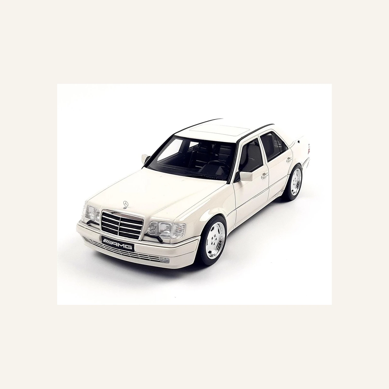 GT Spirit B66040640 1/18 Ölçek, Mercedes Benz E Class E60 AMG (W124) 1994, White
