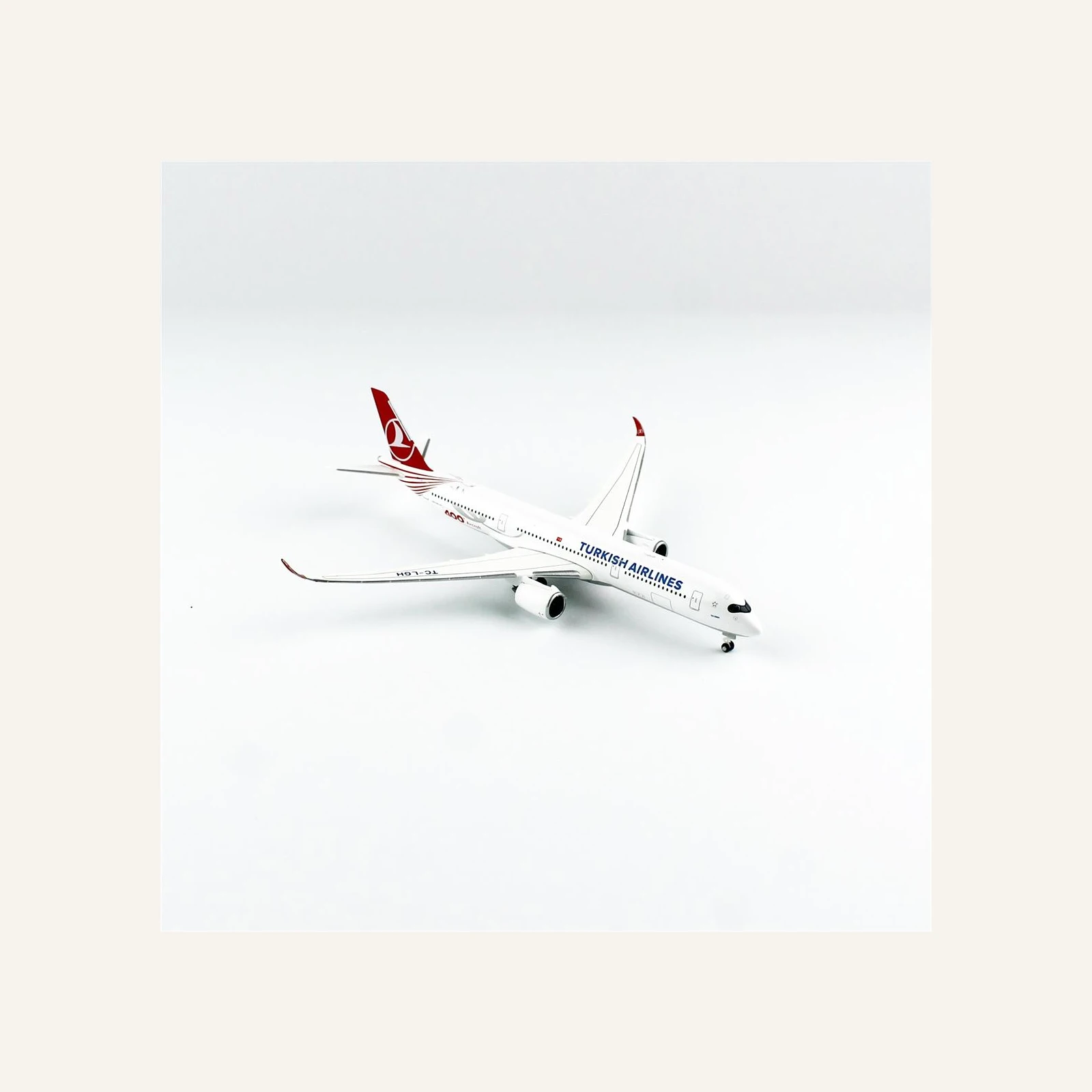 Herpa 537230 1/500 Ölçek, THY Airbus A350-900 (400th Aircraft)- TC-LGH (Tek Yürek), Metal