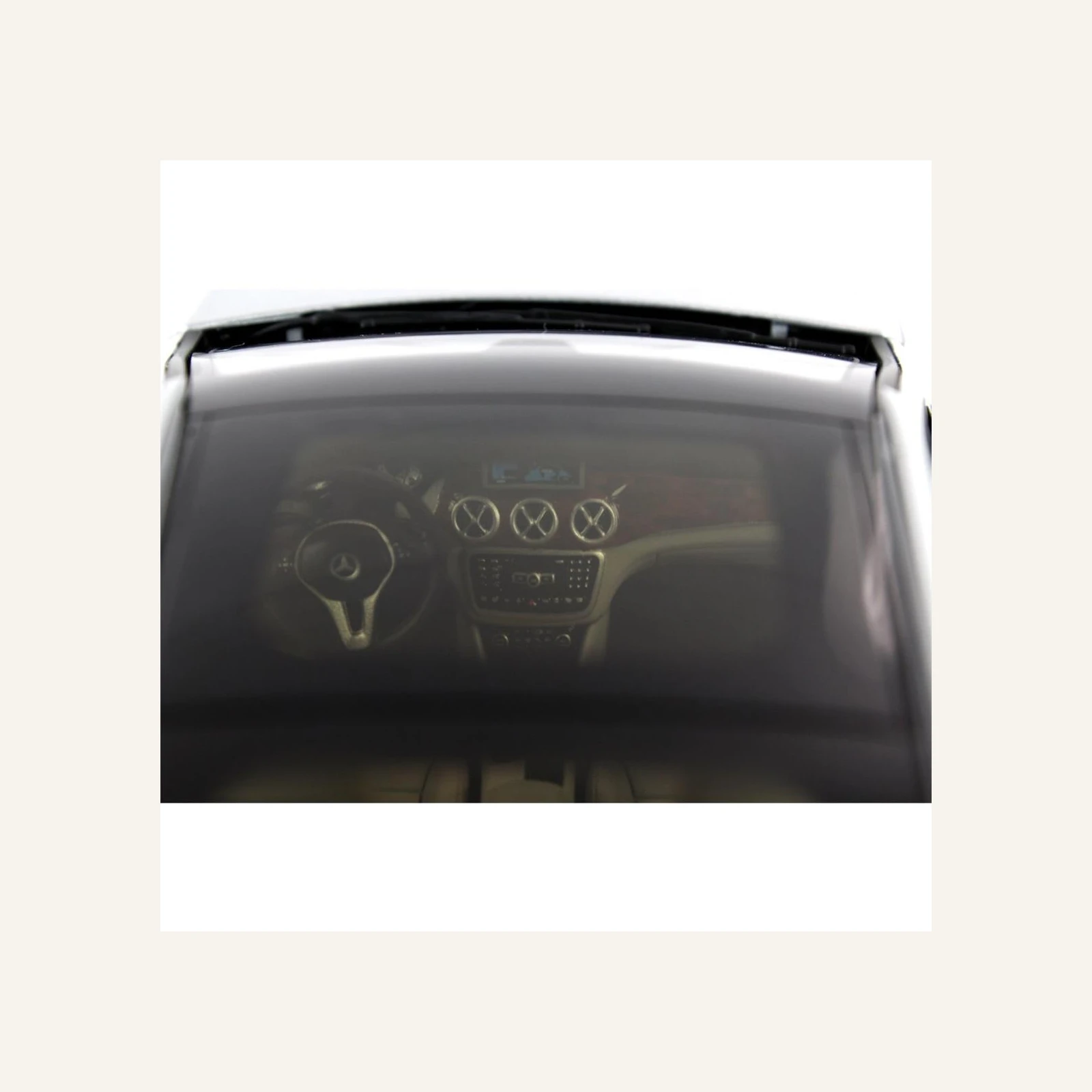 Norev B66960267 1/18 Ölçek, Mercedes Benz GLA (X156) 2013, Polar Silver Metallic