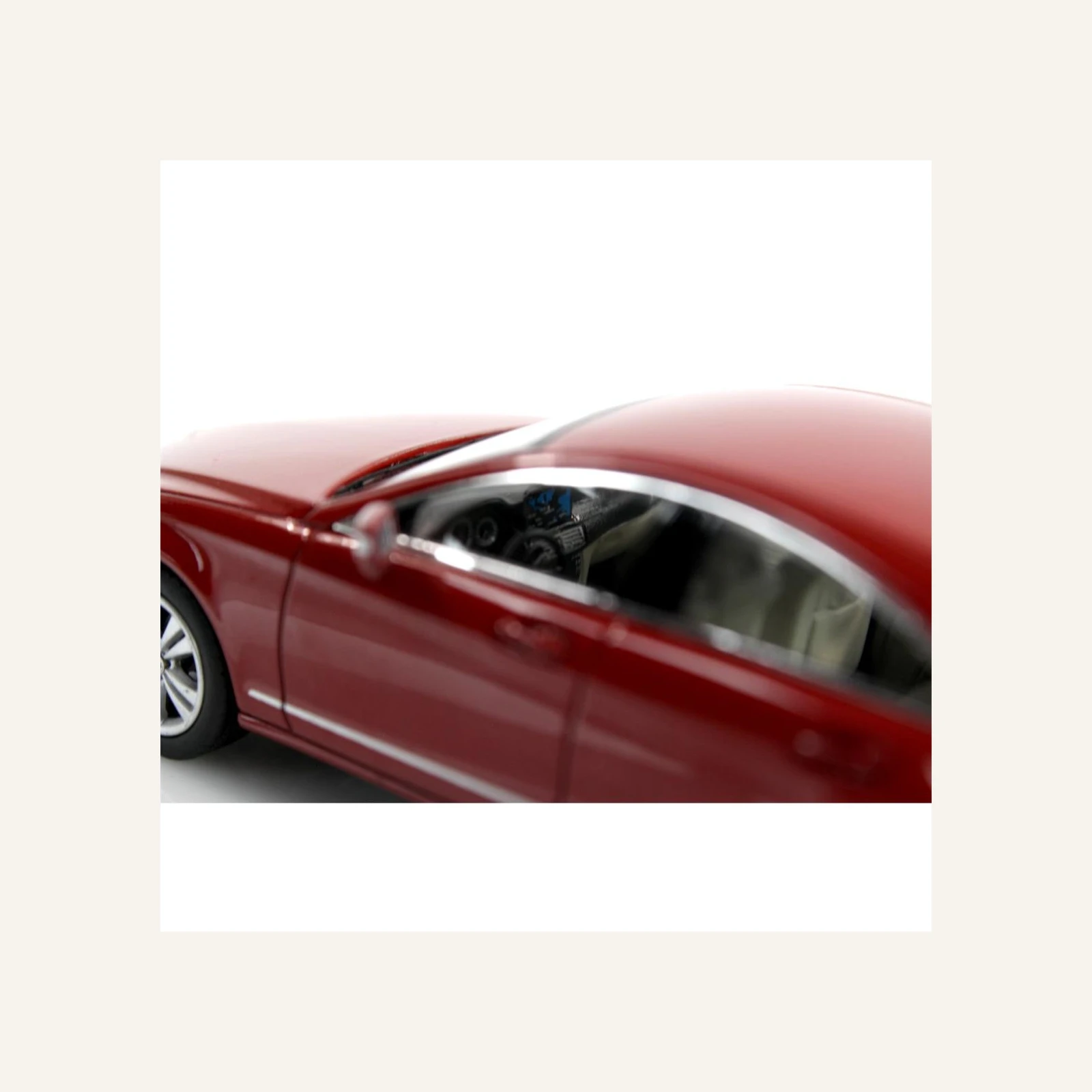 Norev B66961936 1/43 Ölçek, Mercedes Benz CLS 2014, Hyacinth Red Metallic