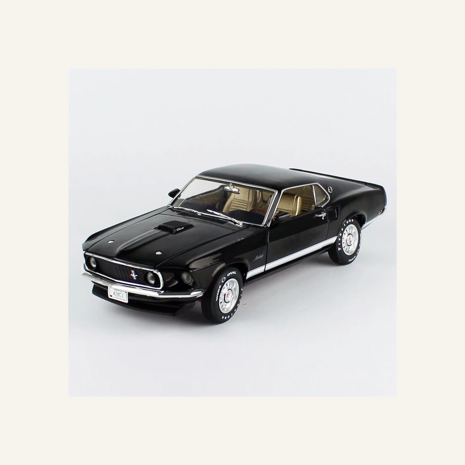 AutoWorld AMM1292 1/18 Ölçek, 1969 Mustang GT 2+2, Raven Black