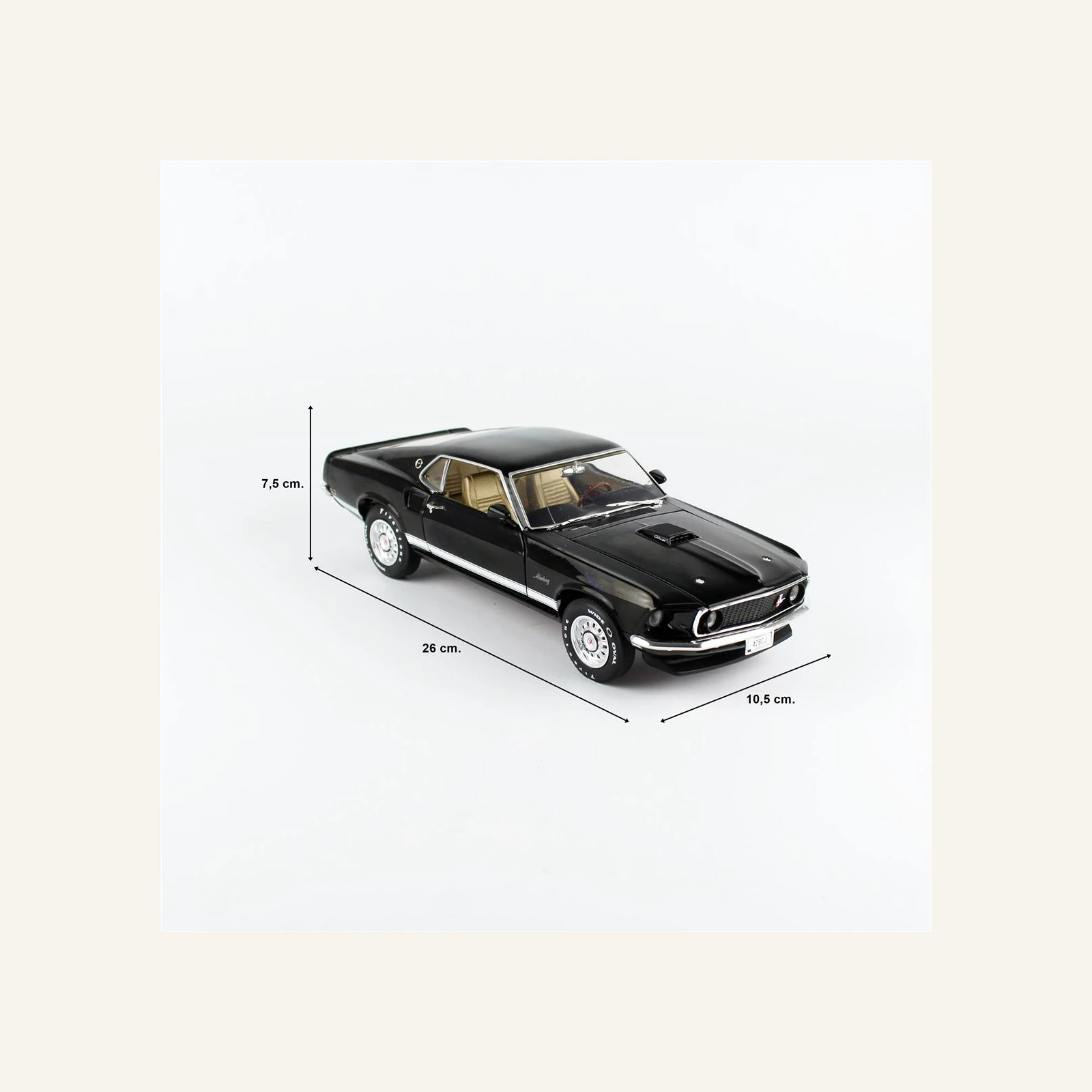 AutoWorld AMM1292 1/18 Ölçek, 1969 Mustang GT 2+2, Raven Black