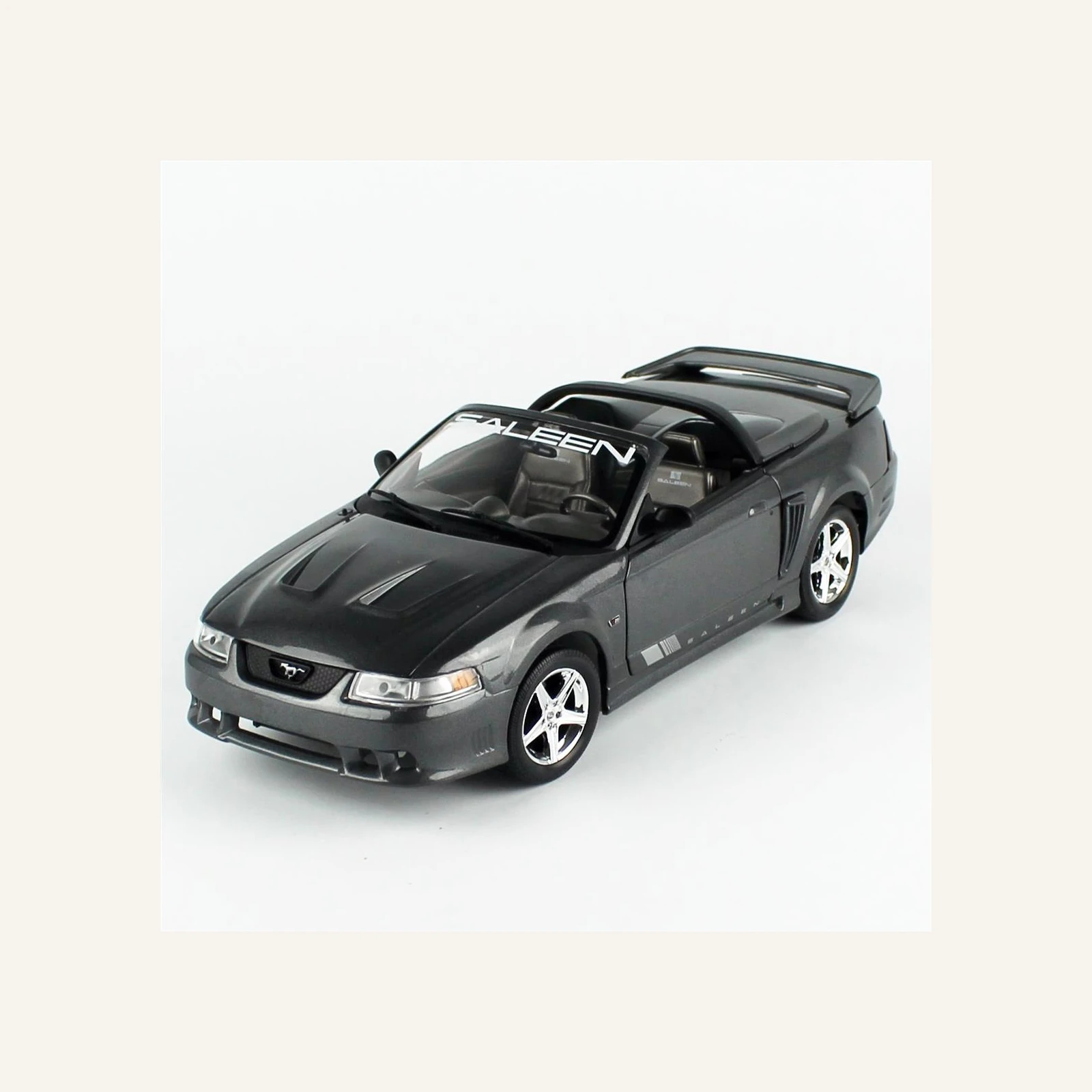 AutoWorld AMM1306 1/18 Ölçek, 2003 Mustang Saleen S281 SC Speedster, Dark Shadow Gray