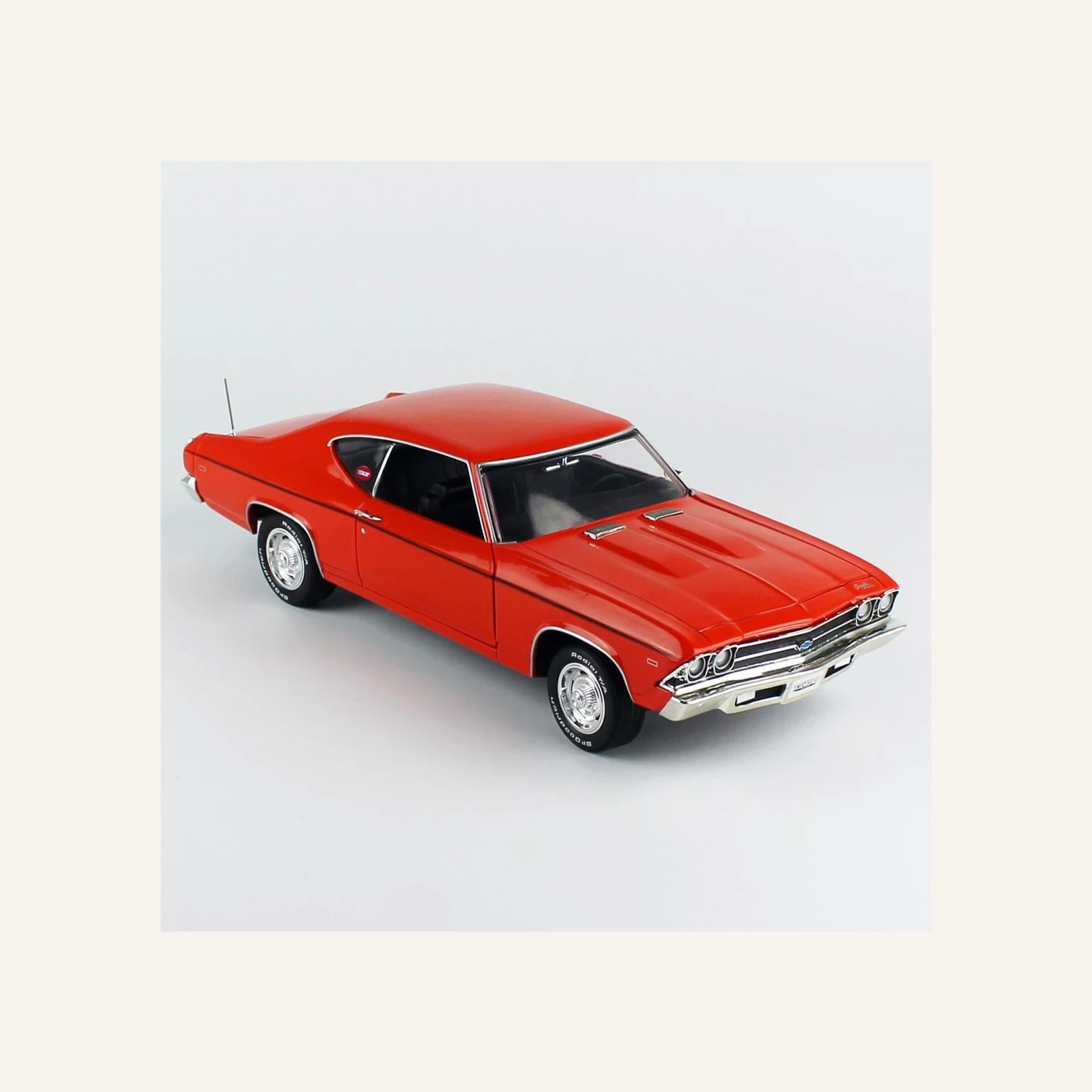AutoWorld AMM1307 1/18 Ölçek,1969 Chevrolet Chevelle COPO (MCACN)