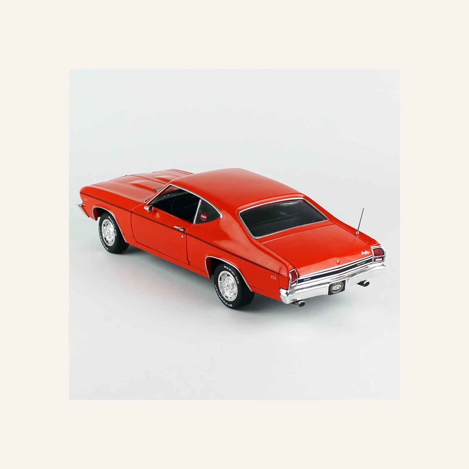 AutoWorld AMM1307 1/18 Ölçek,1969 Chevrolet Chevelle COPO (MCACN)