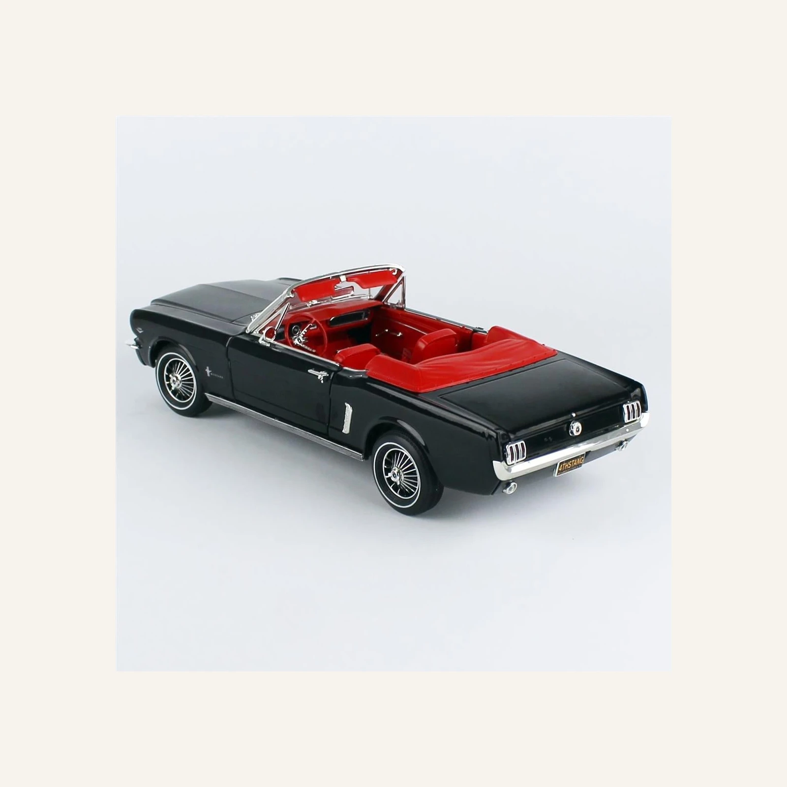 AutoWorld AMM1312 1/18 Ölçek, 1964.5 Ford Mustang Convertible, Raven Black