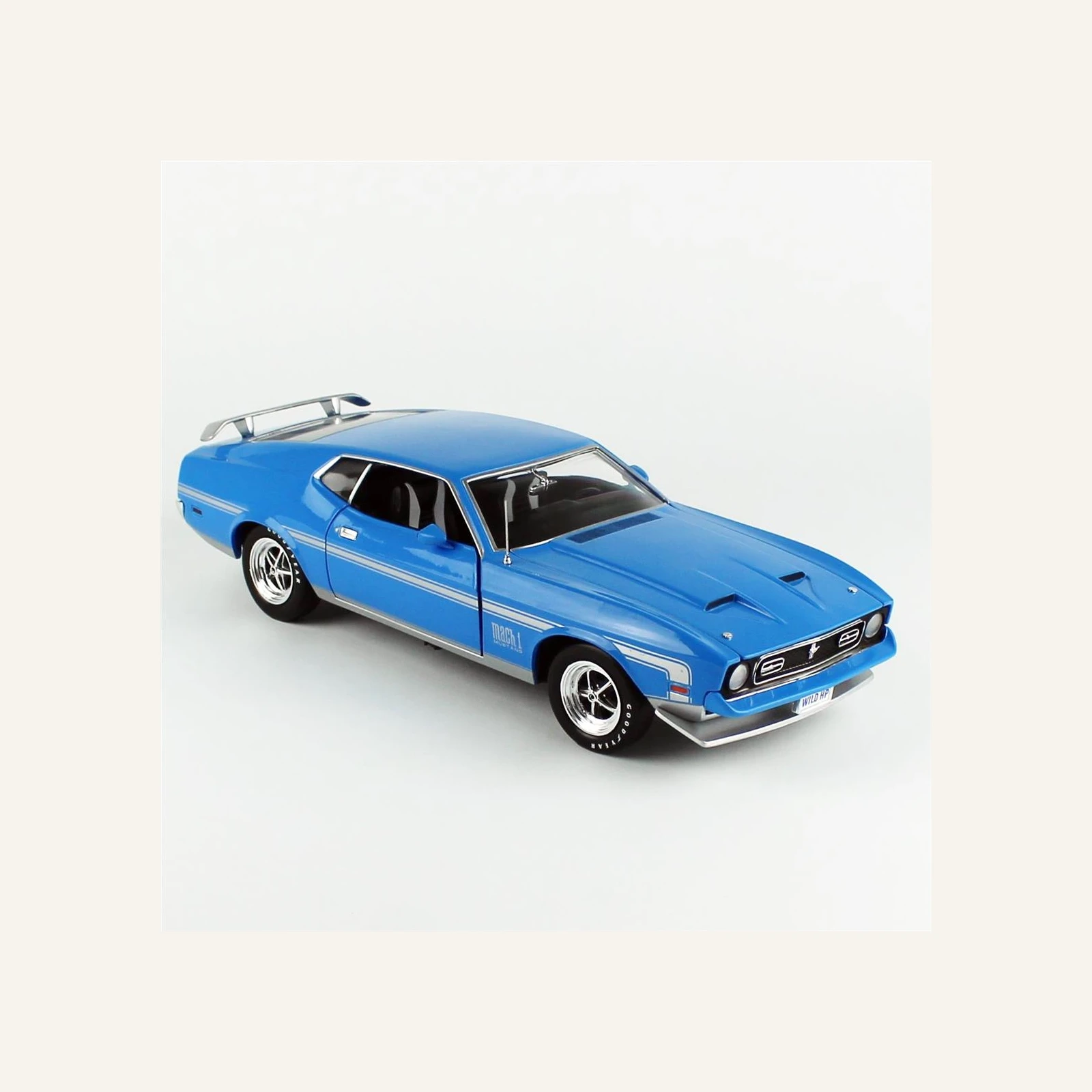 AutoWorld AMM1314 1/18 Ölçek, 1972 Ford Mustang Mach 1, Grabber Blue