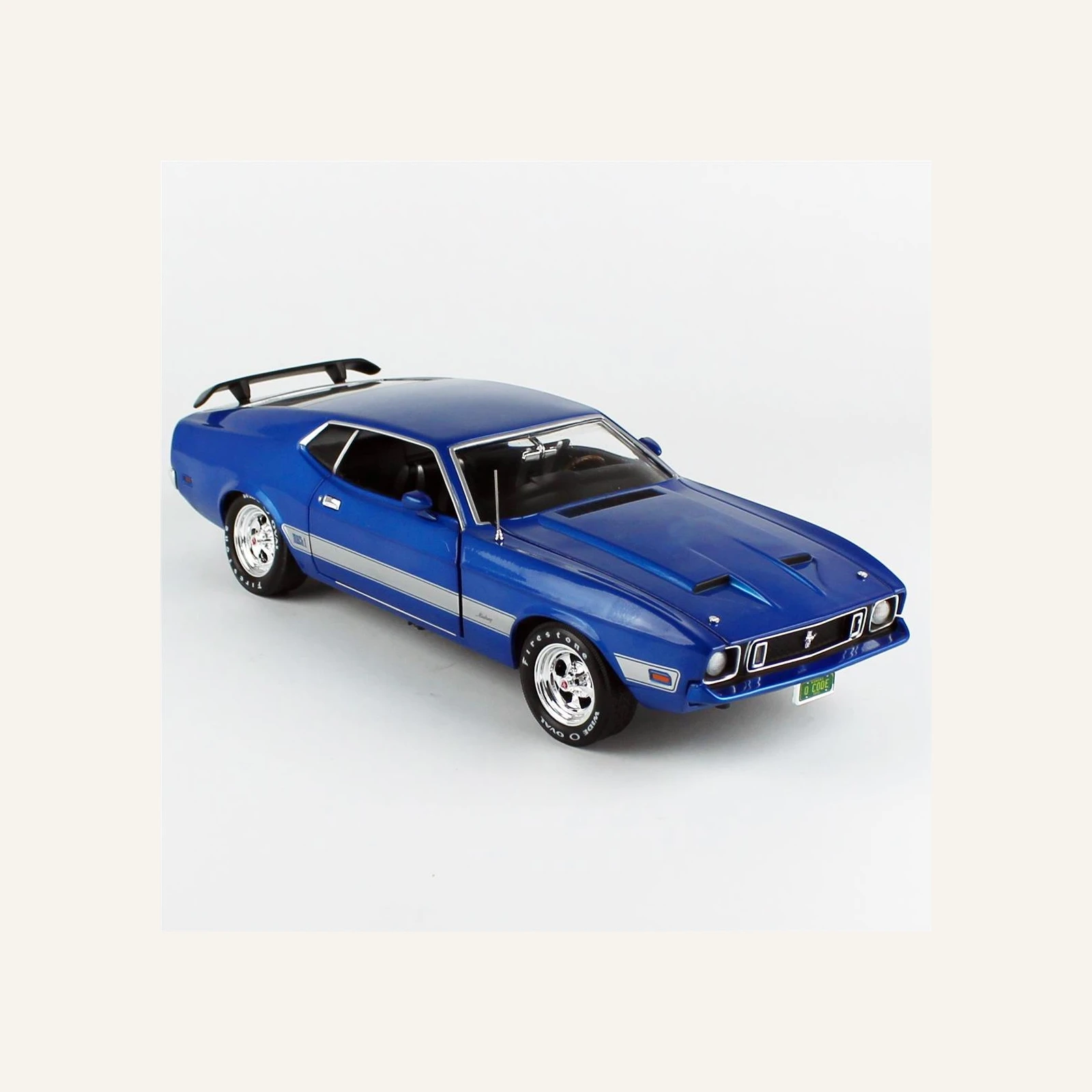 AutoWorld AMM1323 1/18 Ölçek, 1973 Ford Mustang Mach 1 (Class of 1973), Blue Glow