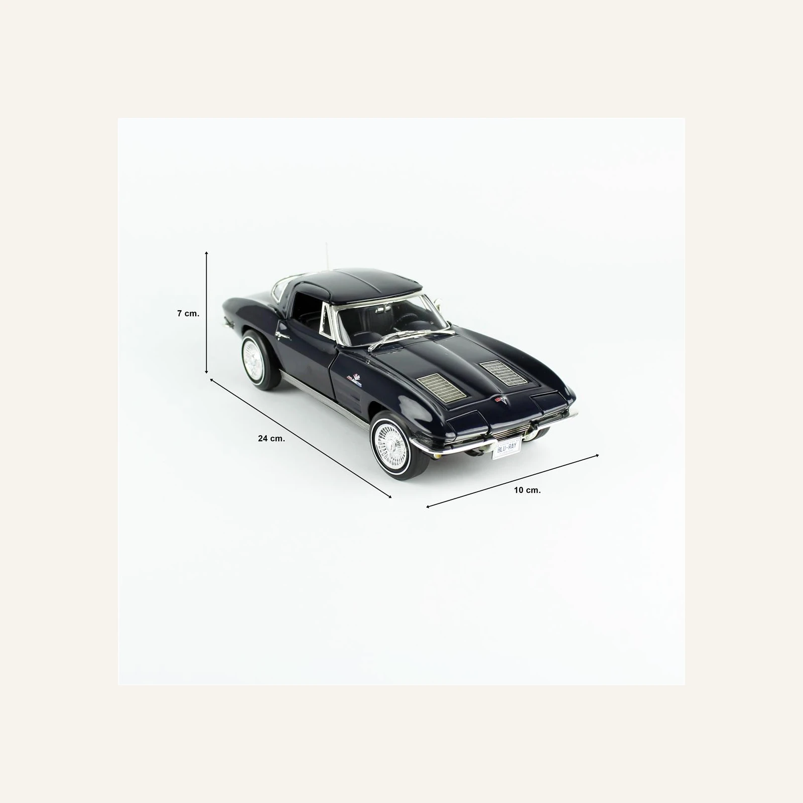 AutoWorld AMM1325 1/18 Ölçek, 1963 Chevrolet Corvette Stingray Coupe, Saddle Tan Metallic
