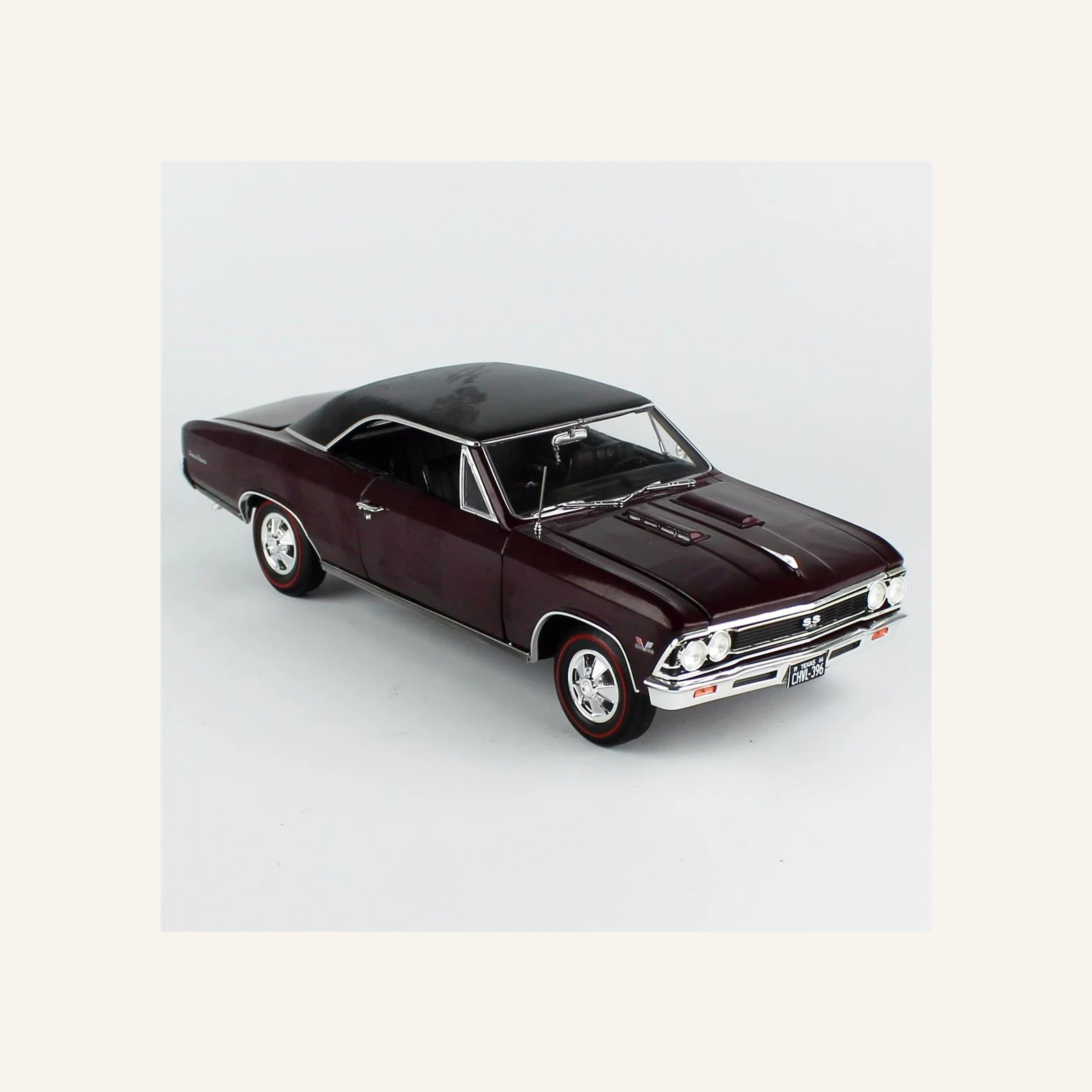 AutoWorld AMM1343 1/18 Ölçek, 1966 Chevrolet Chevelle SS396