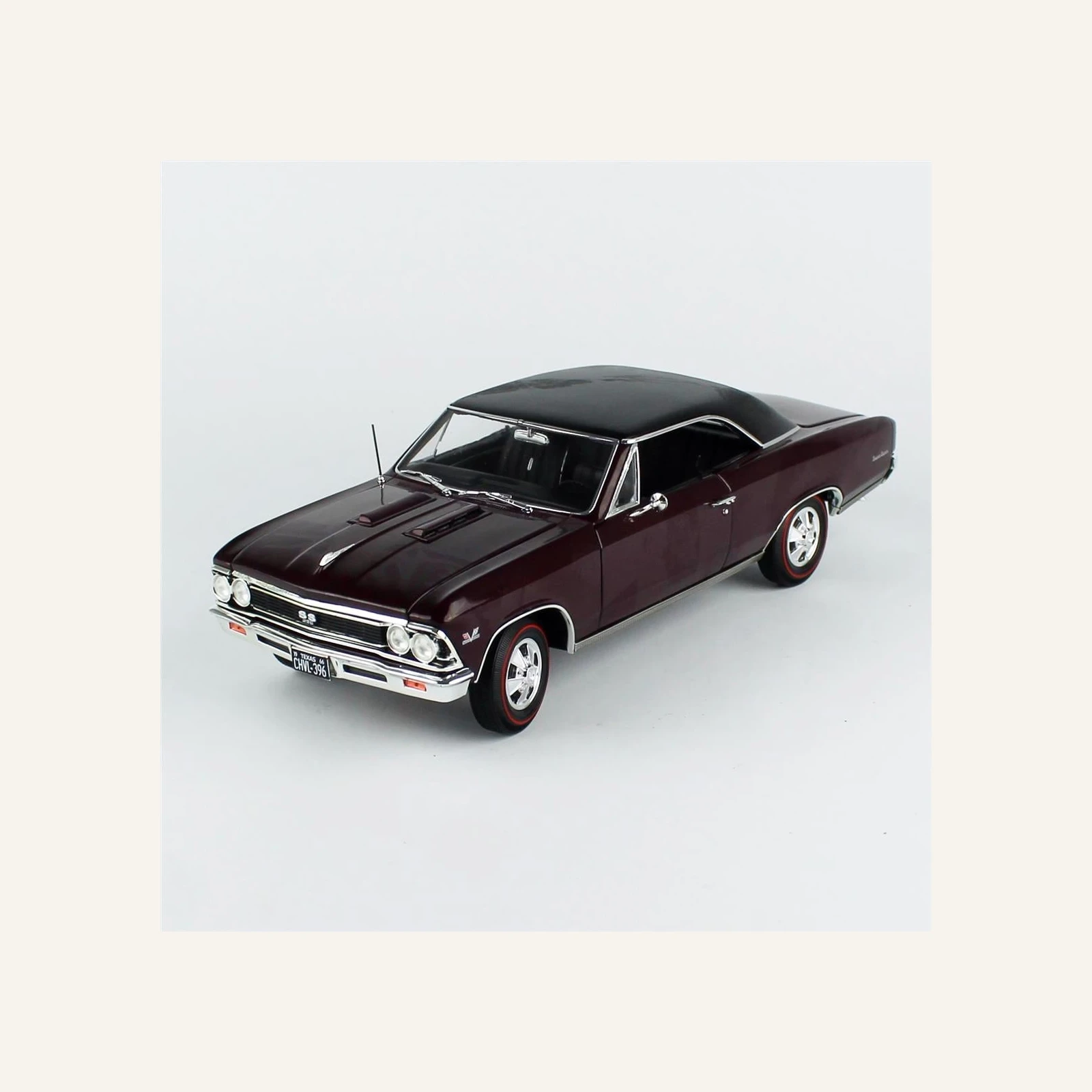 AutoWorld AMM1343 1/18 Ölçek, 1966 Chevrolet Chevelle SS396