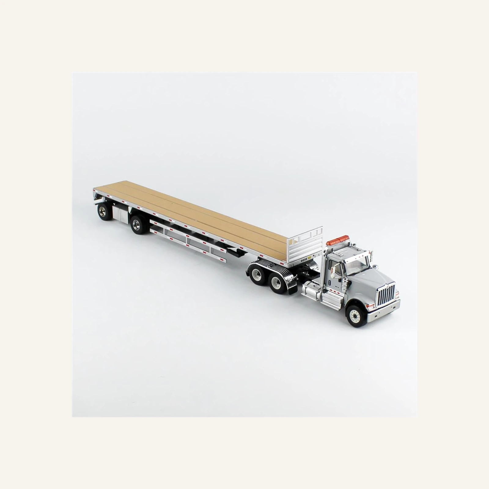 Diecast Masters 71026 1/50 Ölçek, International HX520 Tandem Gri Renk Çekici ve  53' Flat Bed ahşap tabanlı Dorse, Sergilemeye