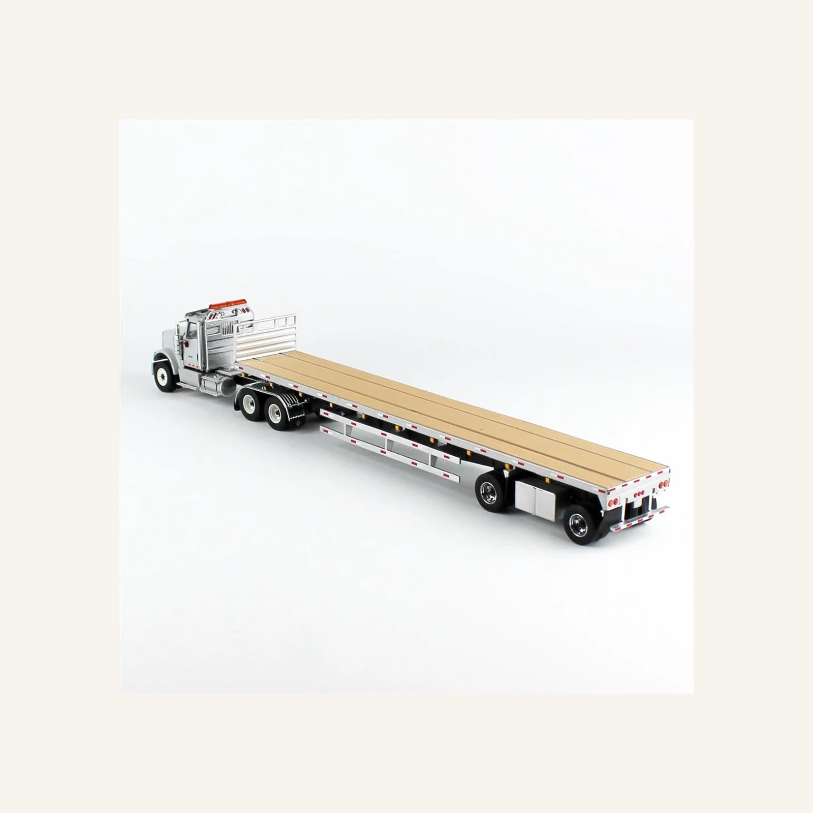 Diecast Masters 71026 1/50 Ölçek, International HX520 Tandem Gri Renk Çekici ve  53' Flat Bed ahşap tabanlı Dorse, Sergilemeye