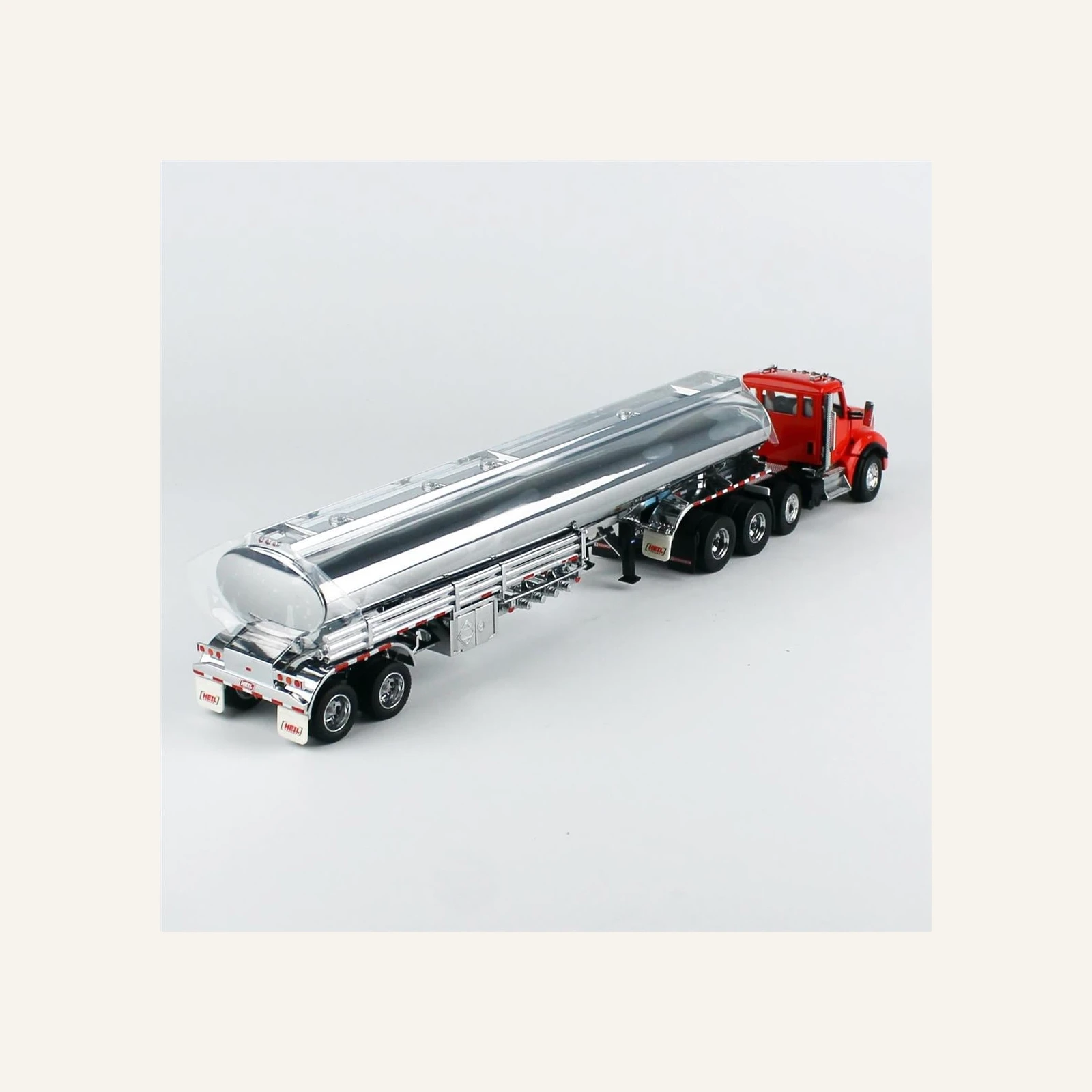 Diecast Masters 71102 1/50 Ölçek, Kenworth T880S İtici AkslıI, Kırmızı Çekici Kabinli, Krom Petrol Tankeri