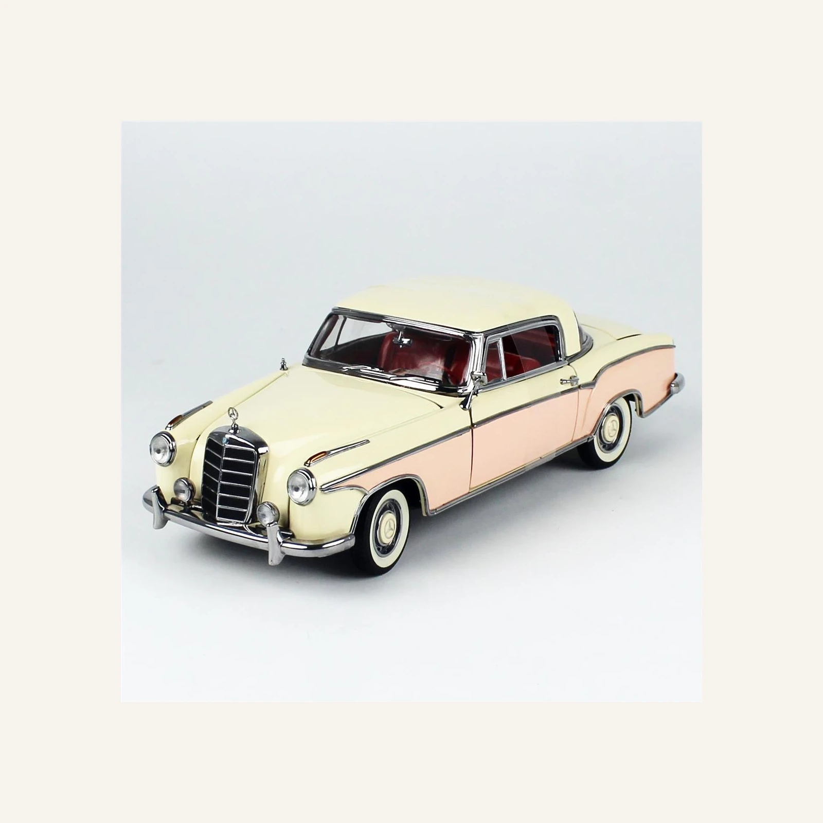 Sunstar 3591 1/18 Ölçek, 1958 Mercedes Benz  220SE Coupe, Bej-Pembe