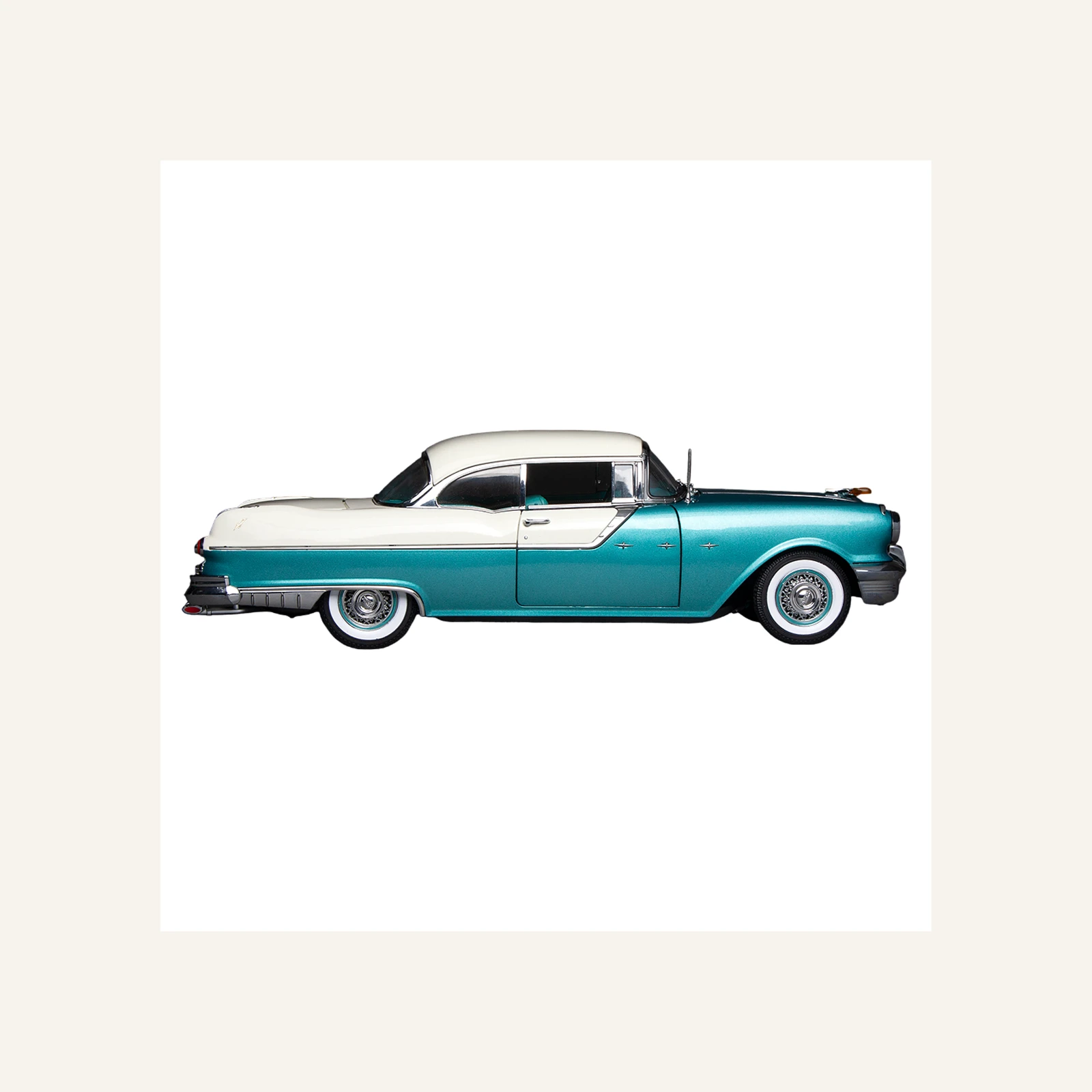 Sunstar 5047 1/18 Ölçek, 1955 Pontiac Star Chief Hard Top, Beyaz-Yeşil