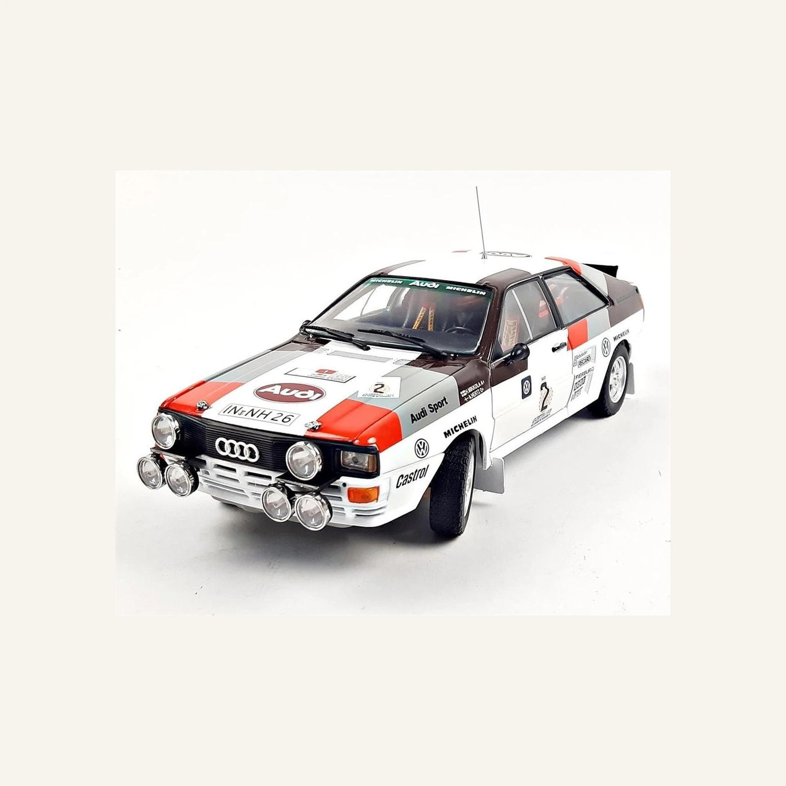Sunstar 4250 1/18 Ölçek,  Audi Quattro A2, H.Mikkola/A.Hertz Winner Rally Argentina 1983