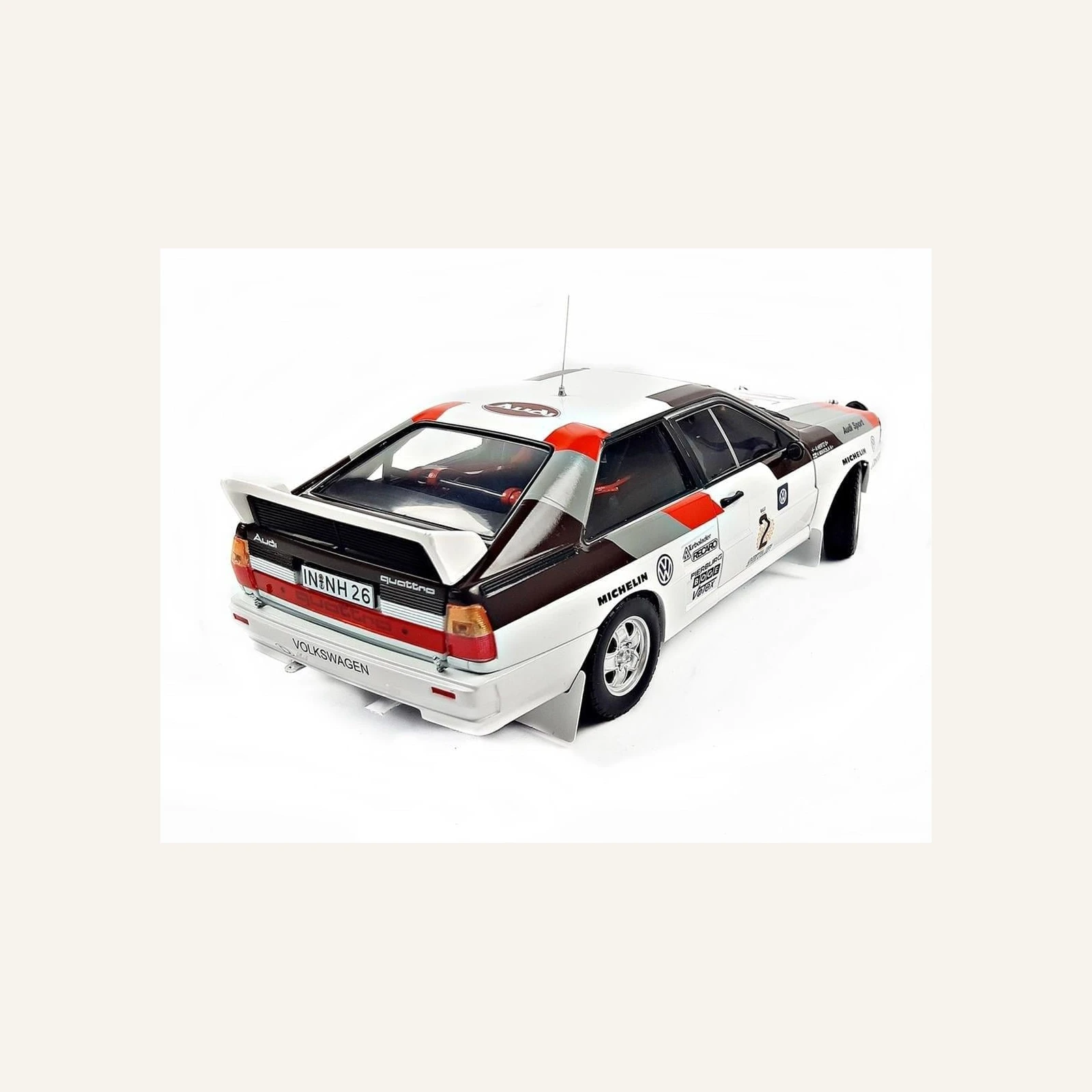 Sunstar 4250 1/18 Ölçek,  Audi Quattro A2, H.Mikkola/A.Hertz Winner Rally Argentina 1983