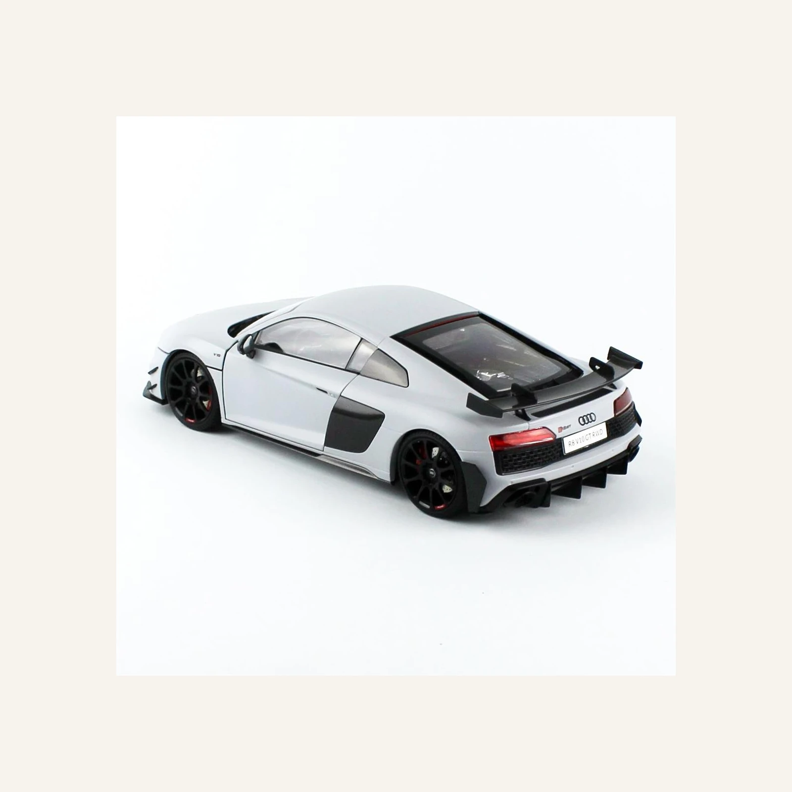 NZG 0356 1/18 Ölçek, Audi R8 2021 Coupe, Metalik Beyaz