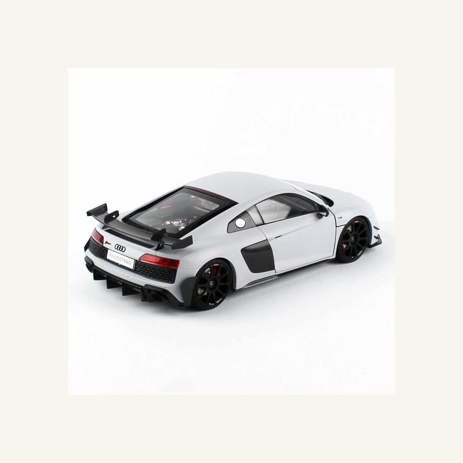 NZG 0356 1/18 Ölçek, Audi R8 2021 Coupe, Metalik Beyaz