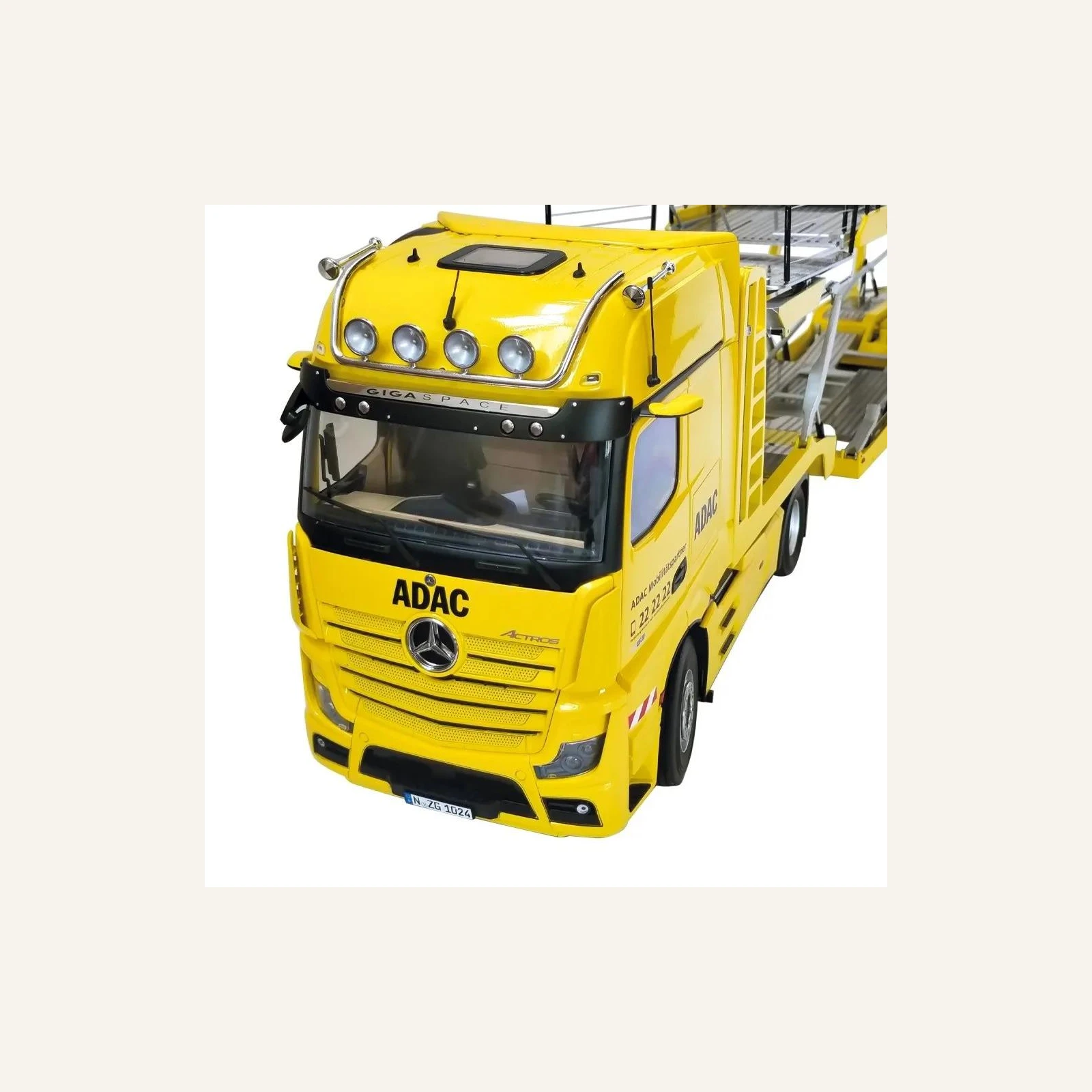 NZG 1025/02 1/18 Ölçek, LOHR 6 lı Araç Taşıma Dorsesi ve Mercedes-Benz Actros Çekici (ADAC)