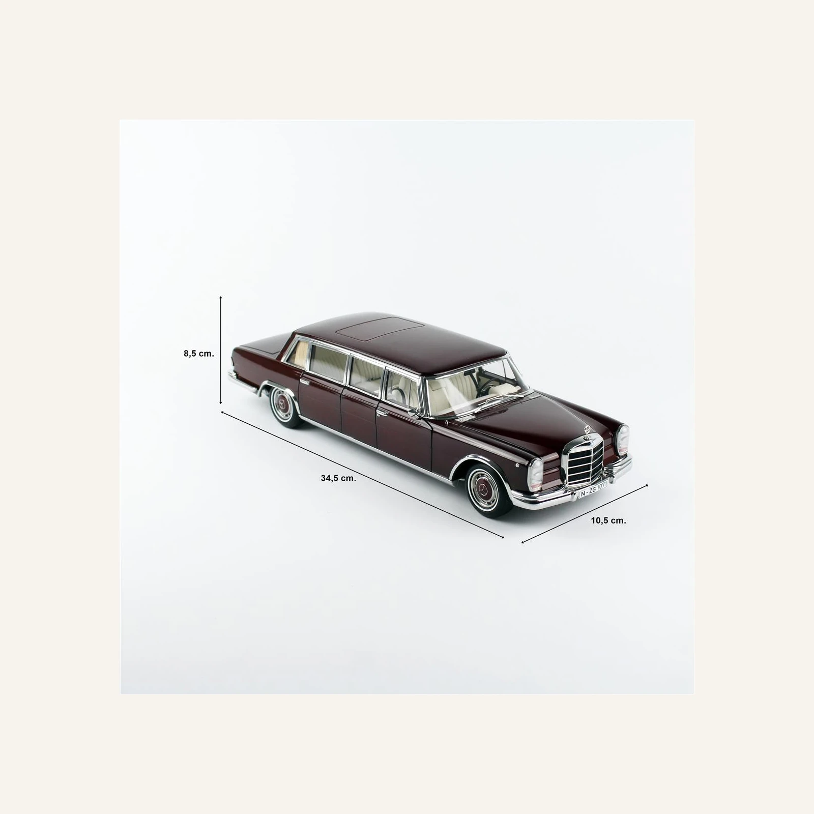 NZG 1071/15 1/18 Ölçek, Mercedes-Benz 600 Pullman Limuzin, Bordo