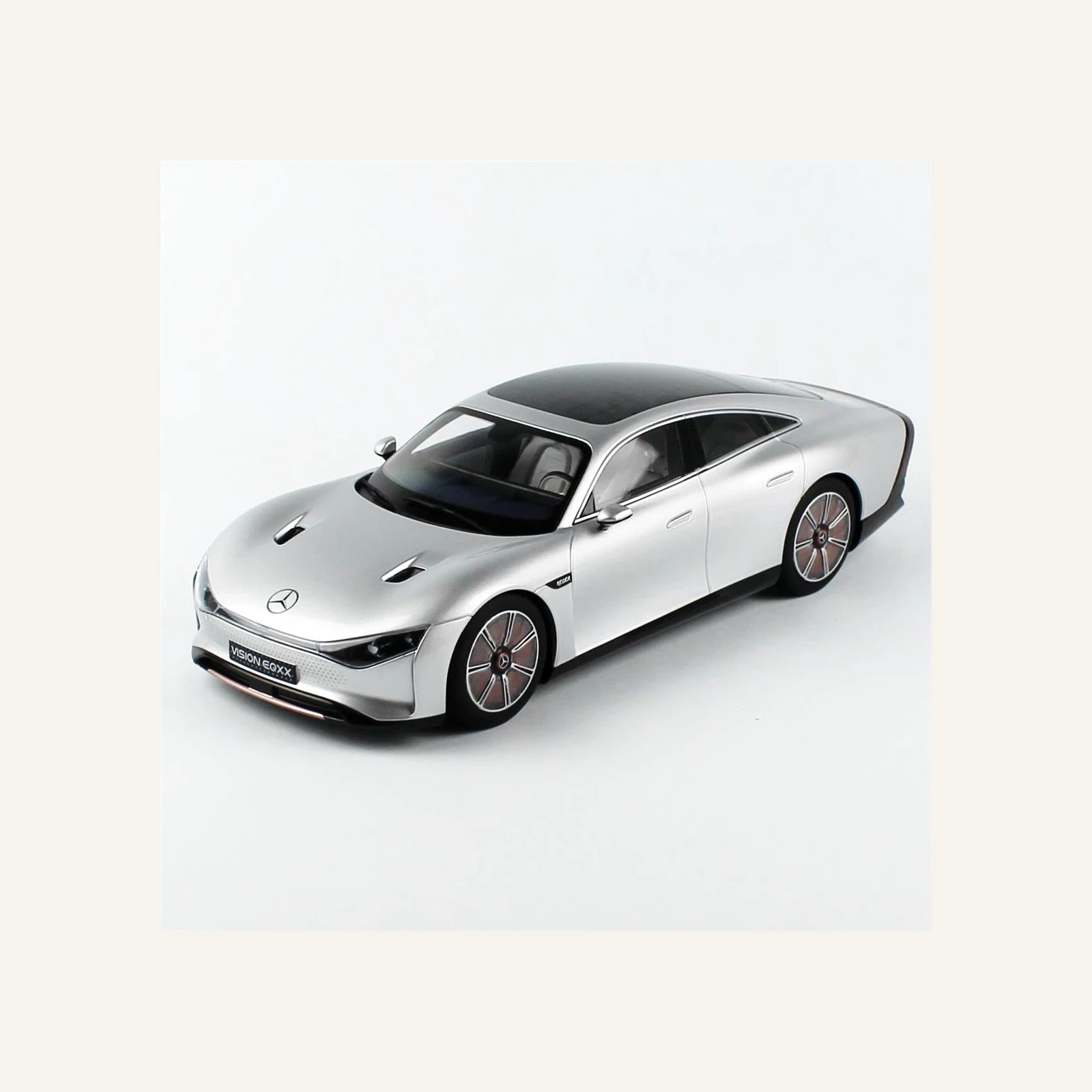 NZG 1073/55 1/18 Ölçek, Mercedes-Benz Vision EQXX Araba, Alüminyum Gümüş