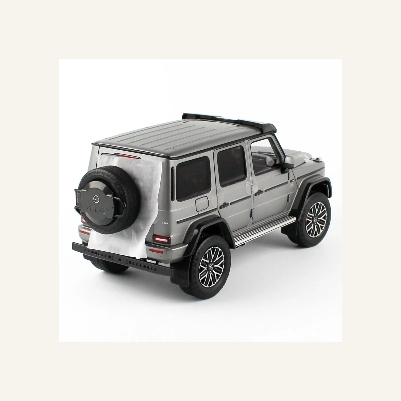 NZG 1075/61 1/18 Ölçek, Mercedes-AMG G 63, Arazi Aracı, Platin Magno